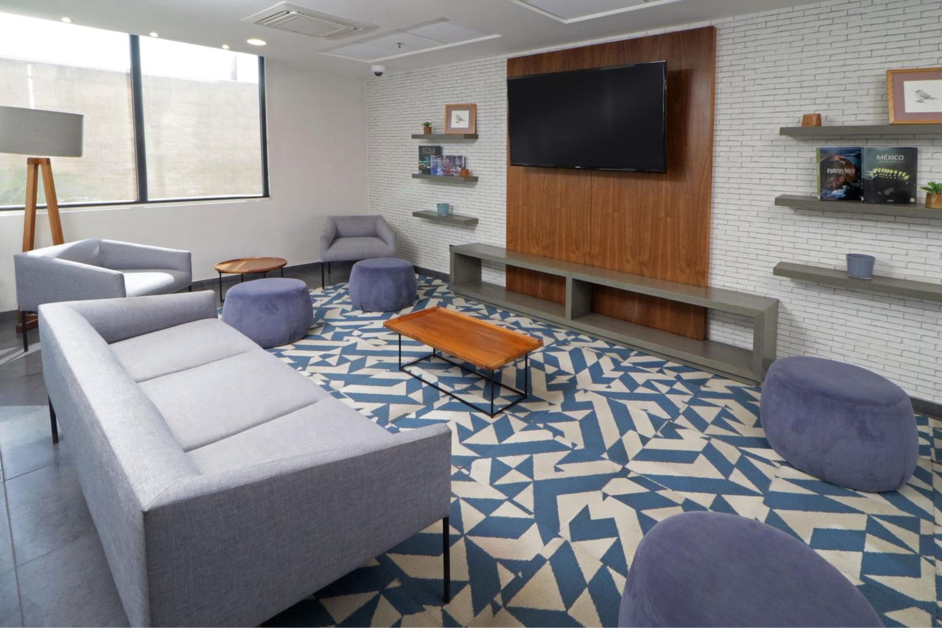 Eagle Pass Vacations - City Express by Marriott Piedras Negras - Property Image 3