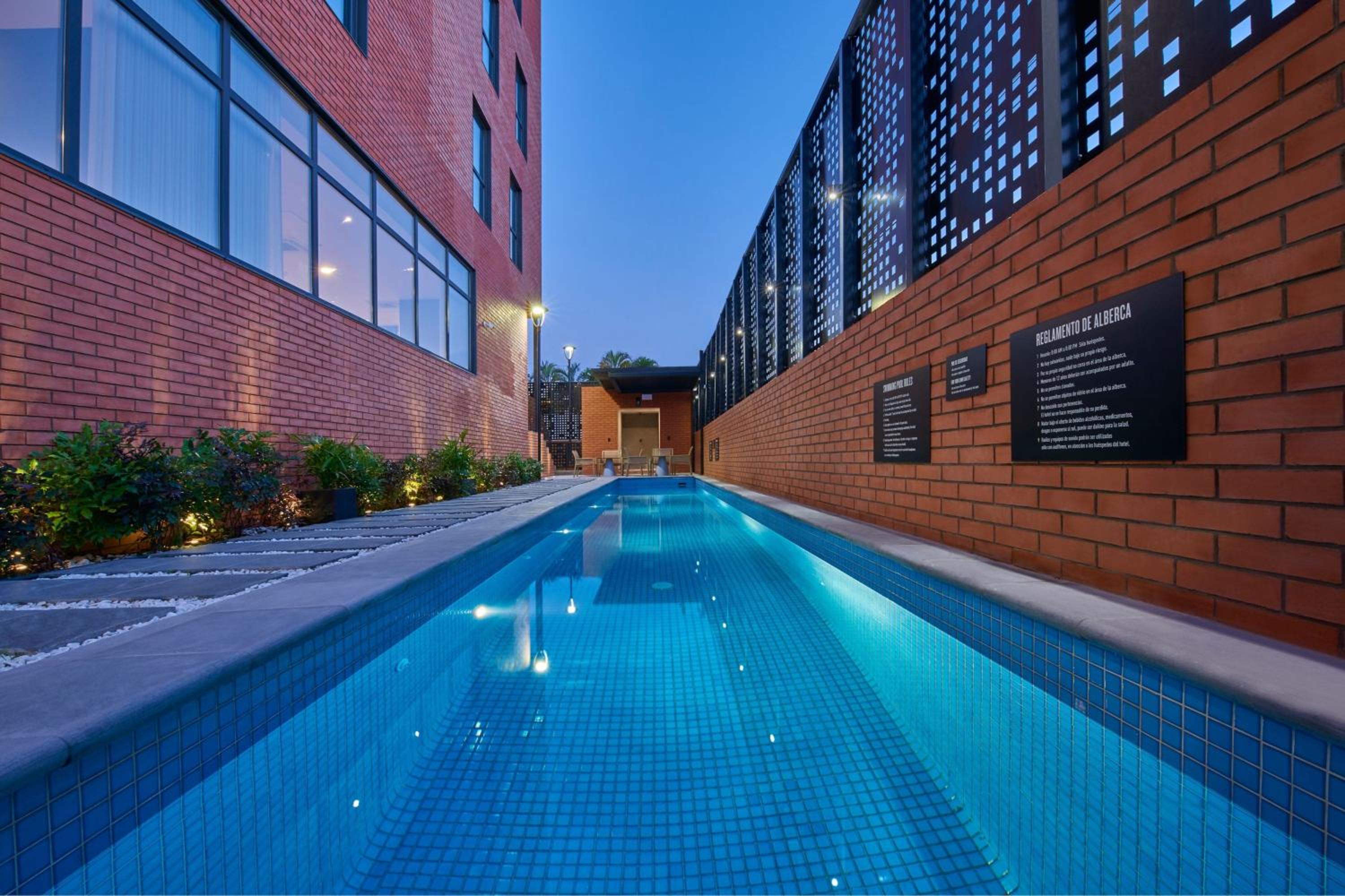 Tampico Vacations - City Express Plus by Marriott Tampico - Property Image 1
