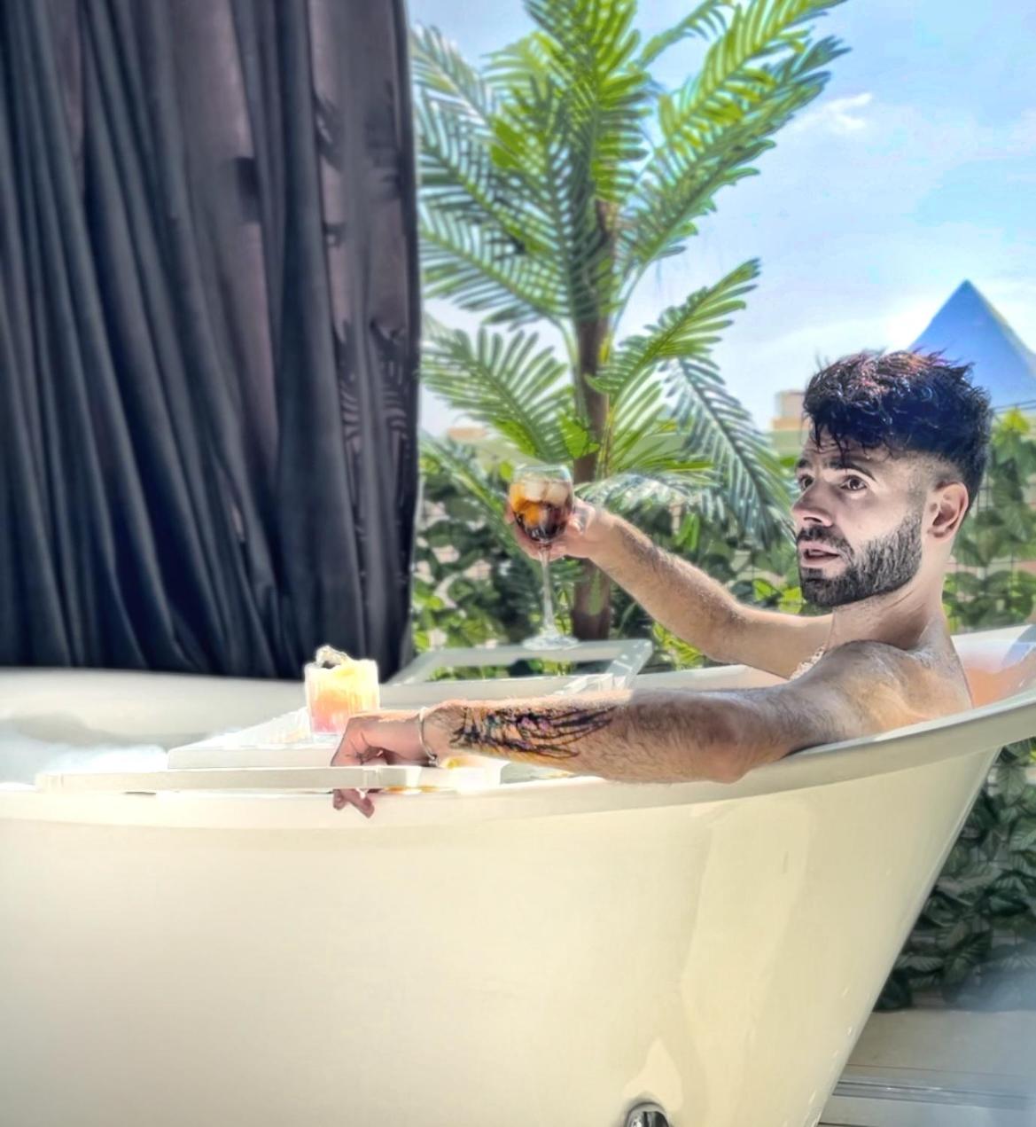 Jacuzzi pyramids view