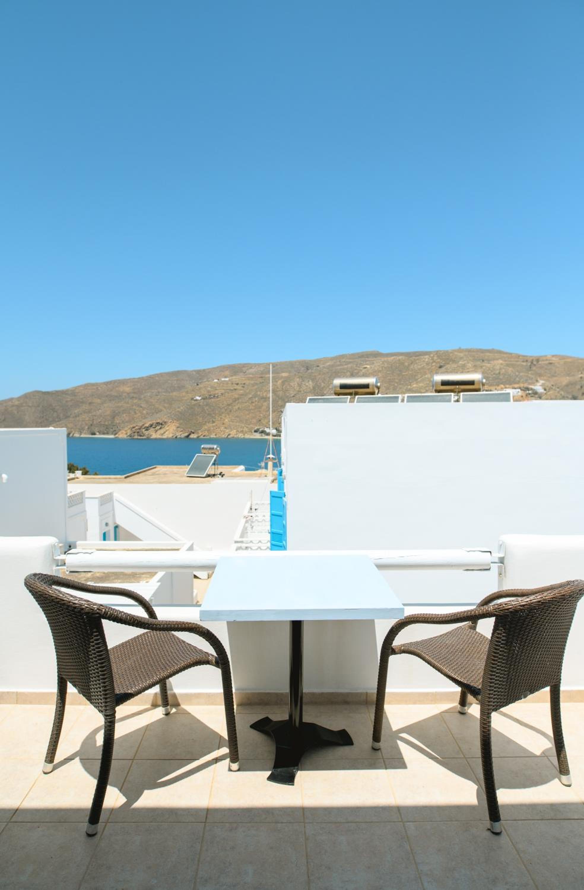 Hotel levante studios 2 - Image 1