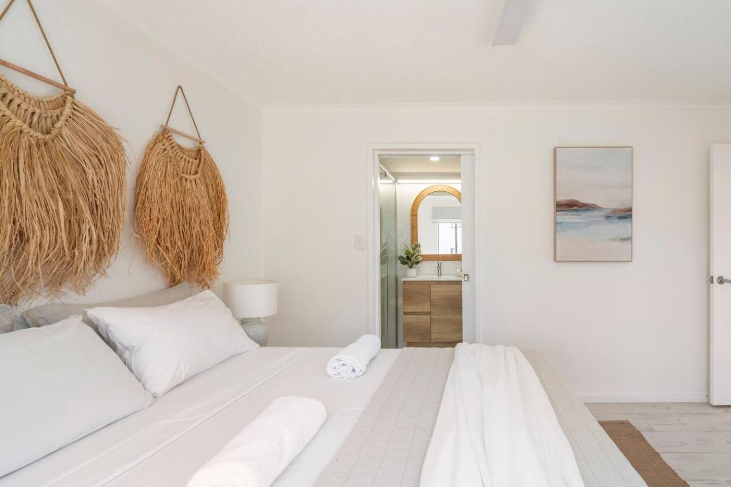 Kalua Holiday Apartments