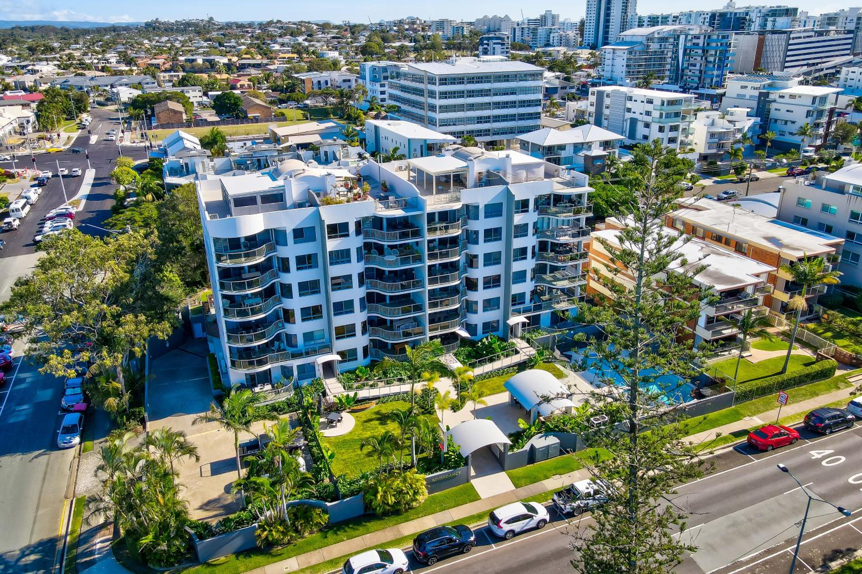 Hotel Salty Kisses @ Riverdance - 3 Bedroom Apartment