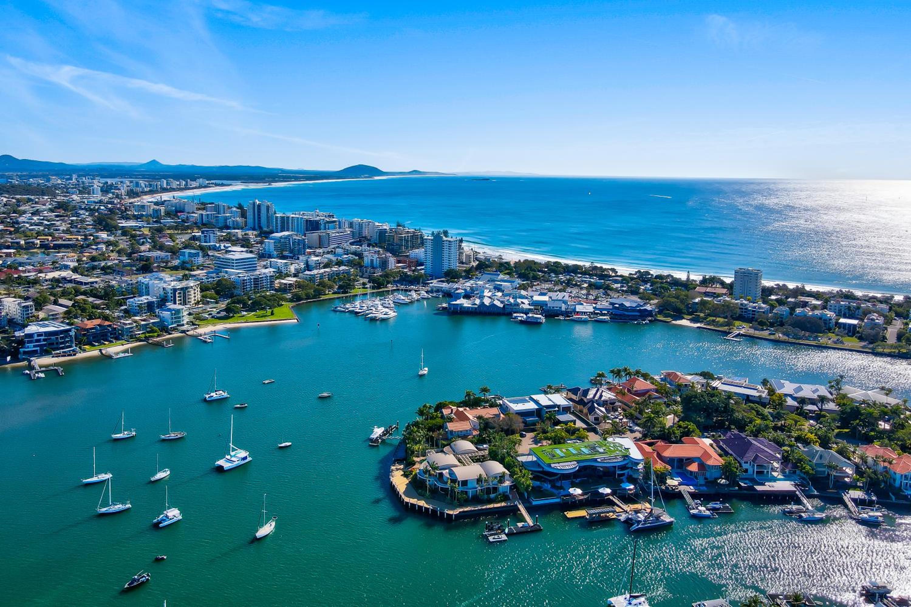 Salty Kisses @ Riverdance - 3 bedroom apartment