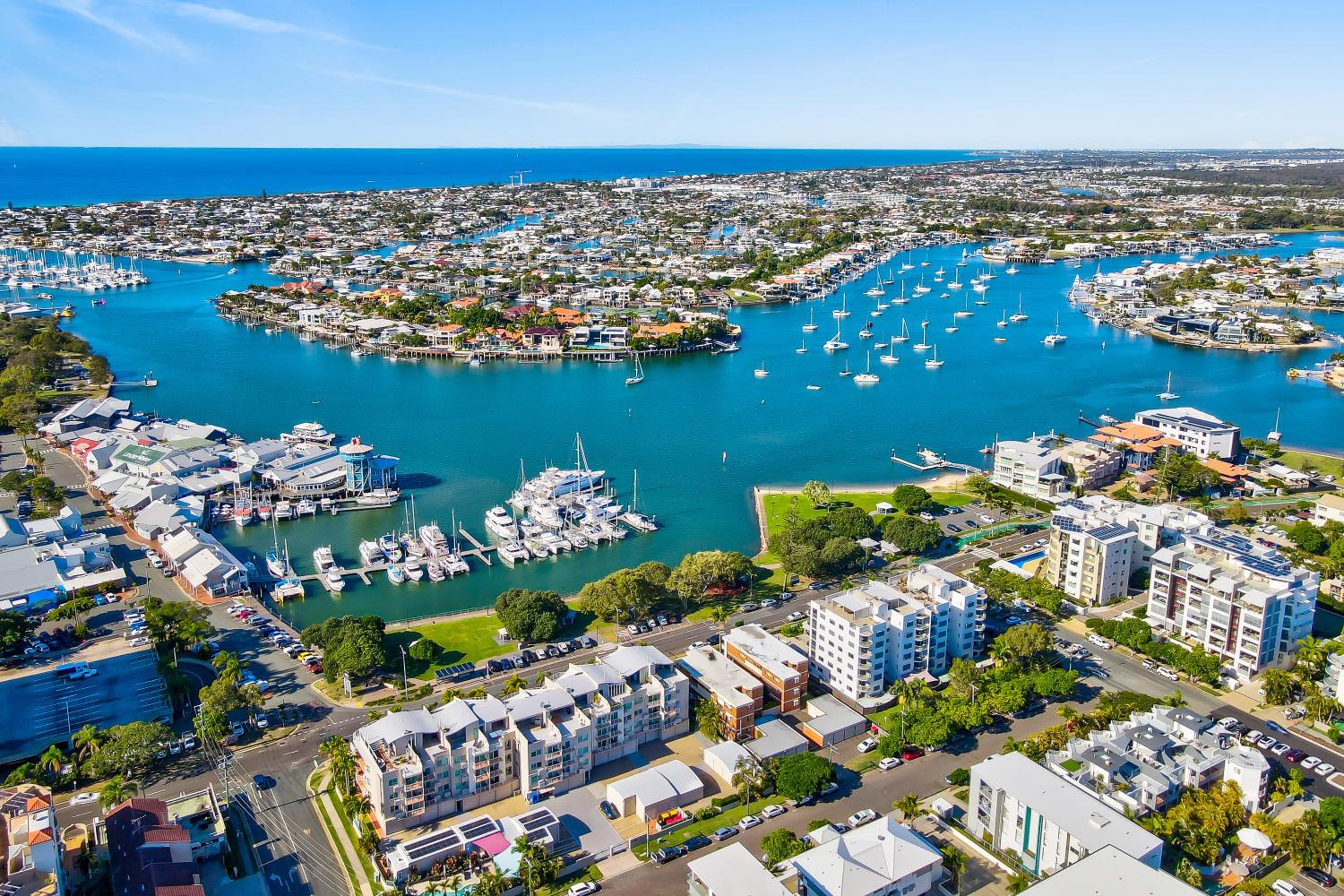 Salty Kisses @ Riverdance - 3 bedroom apartment