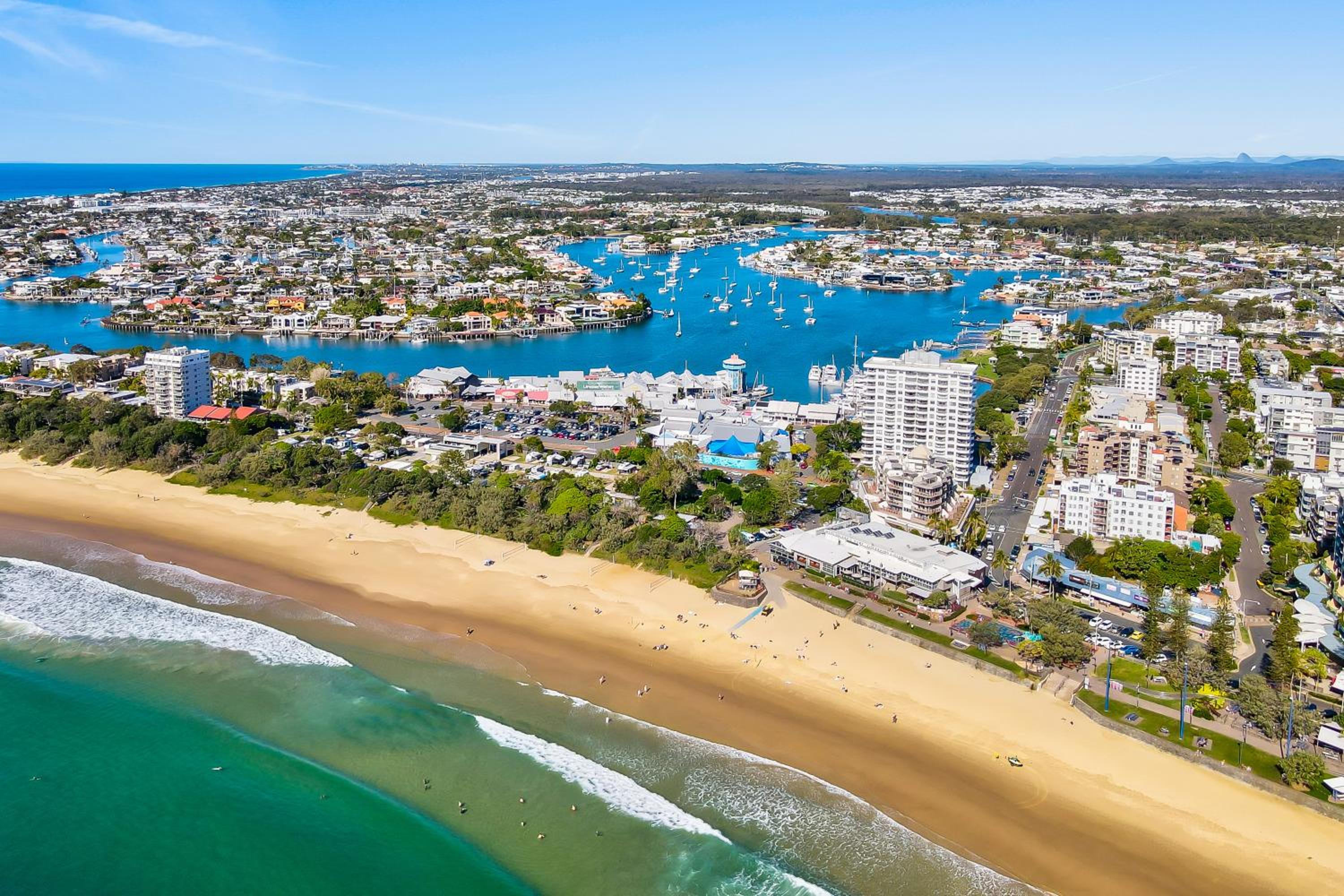 Salty Kisses @ Riverdance - 3 bedroom apartment