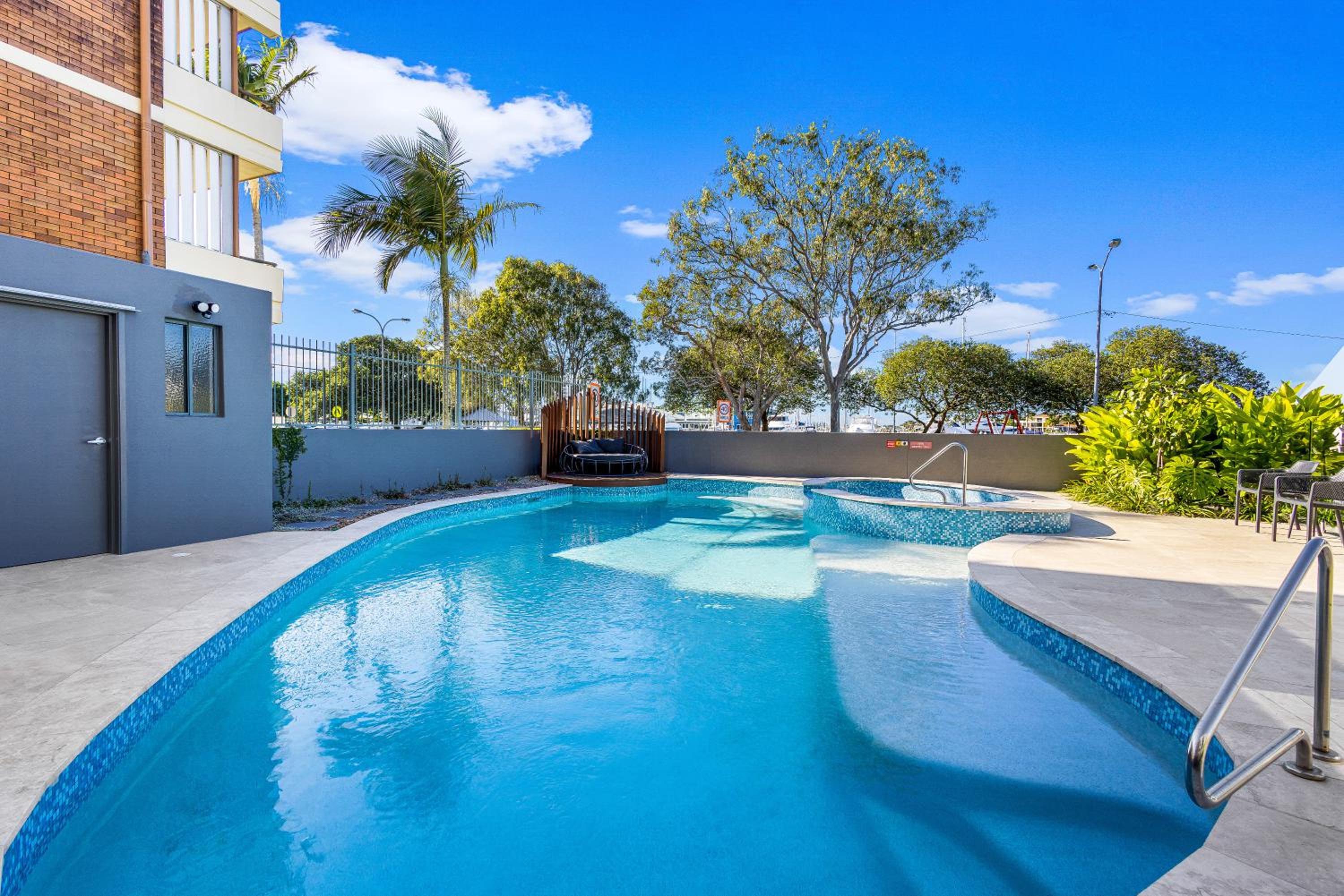 Salty Kisses @ Riverdance - 3 bedroom apartment