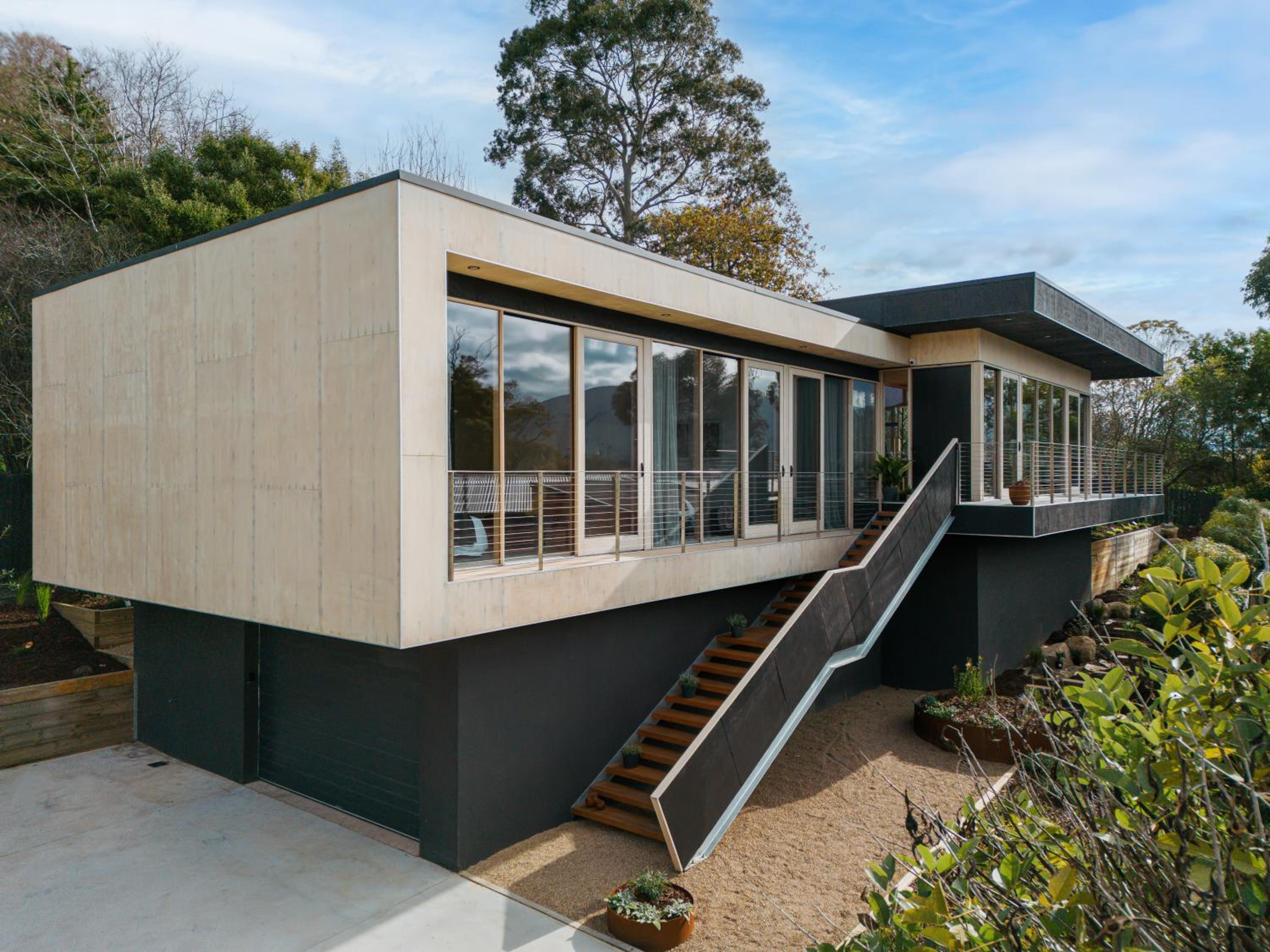 Hotel Jacquina - Yarra Valley - Image 1