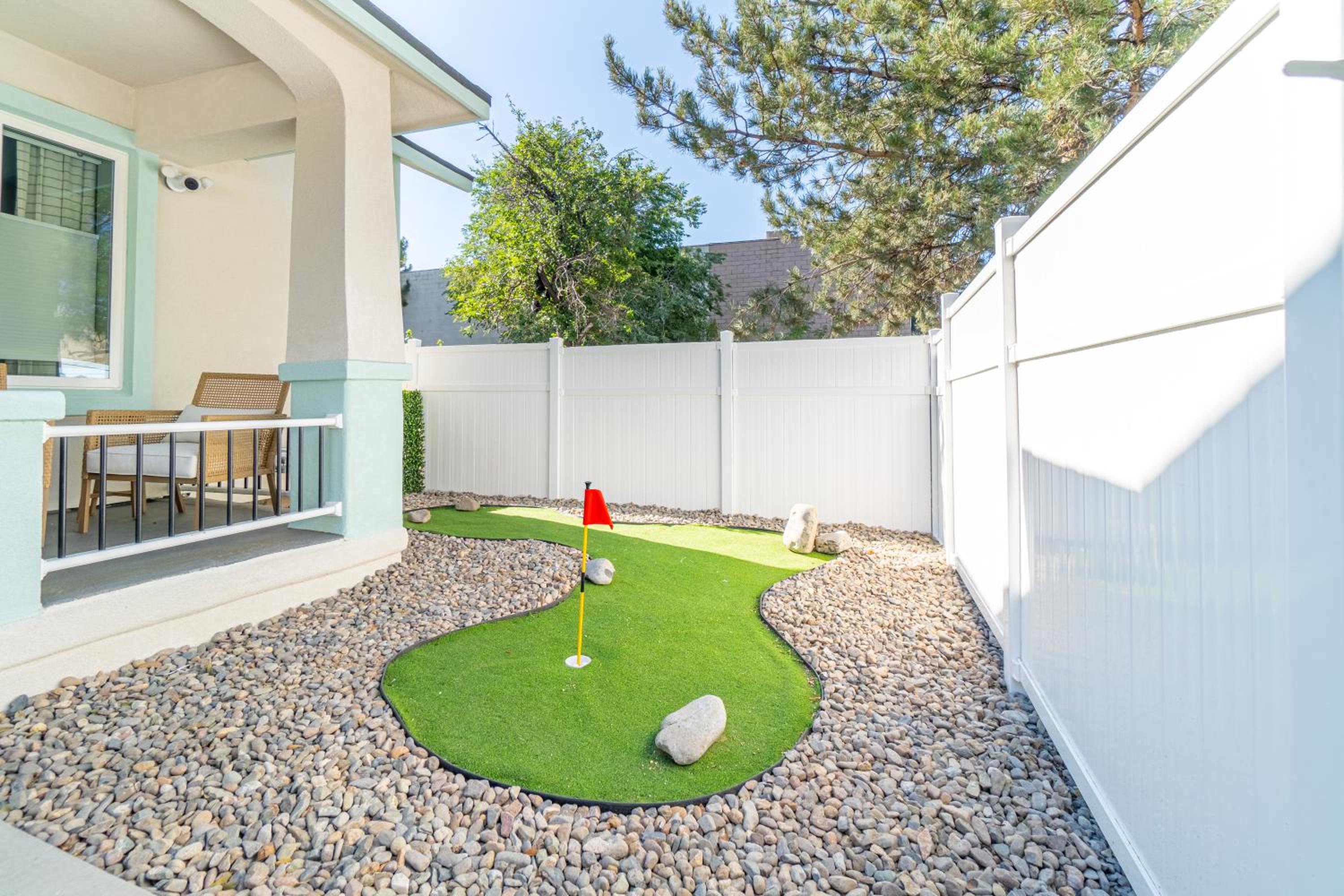 Urban Haven in Reno: Charming Studio Retreat view 4