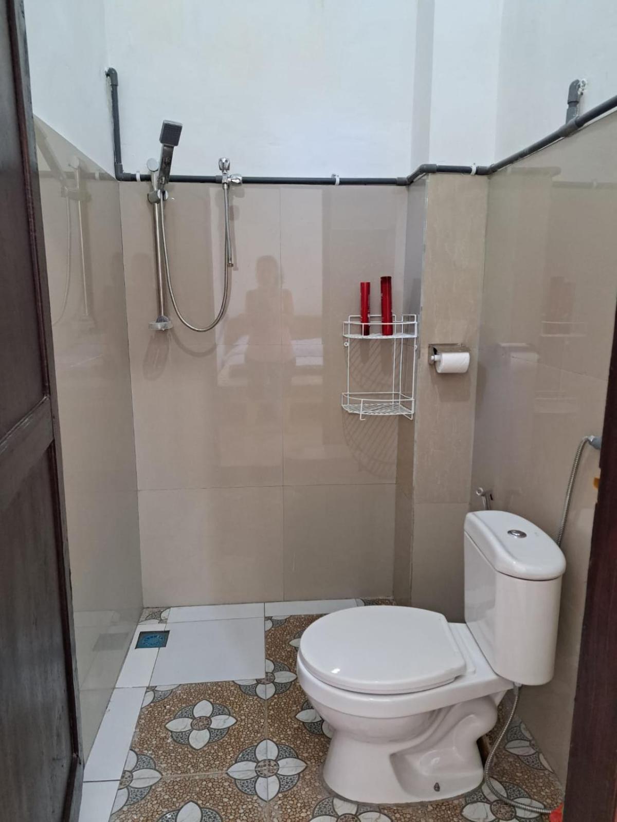 Riung Tiga Empat Tujuh Guesthouse view 2