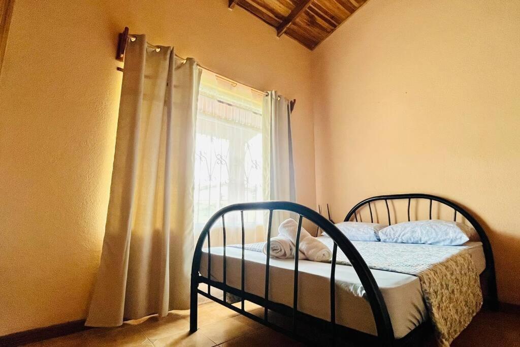 Beautiful Casa Aire near Lake Arenal in Nuevo Arenal - Casas Airelibre