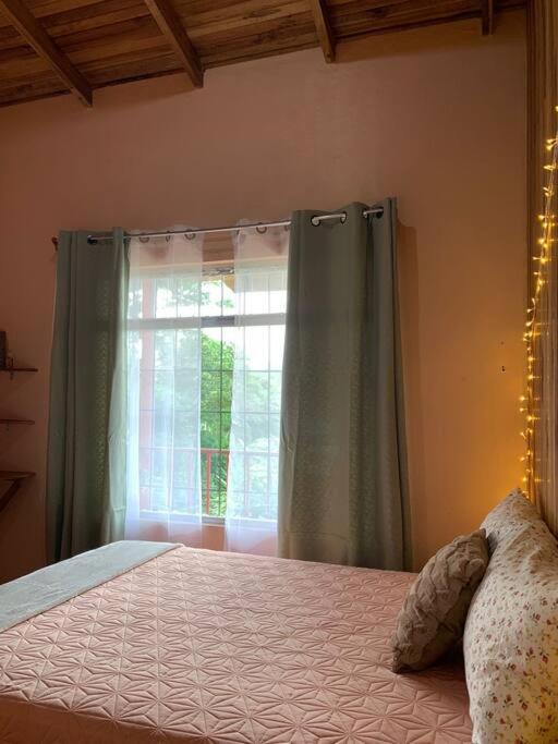 Beautiful Casa Aire near Lake Arenal in Nuevo Arenal - Casas Airelibre