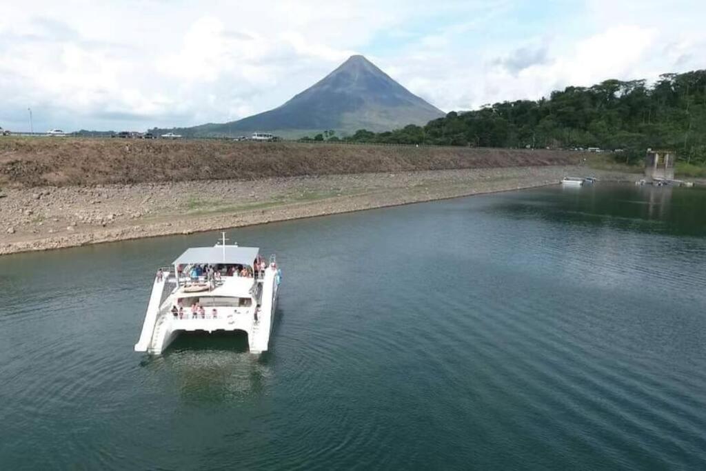 Beautiful Casa Aire near Lake Arenal in Nuevo Arenal - Casas Airelibre