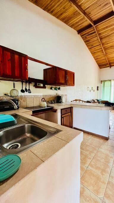Beautiful Casa Aire near Lake Arenal in Nuevo Arenal - Casas Airelibre