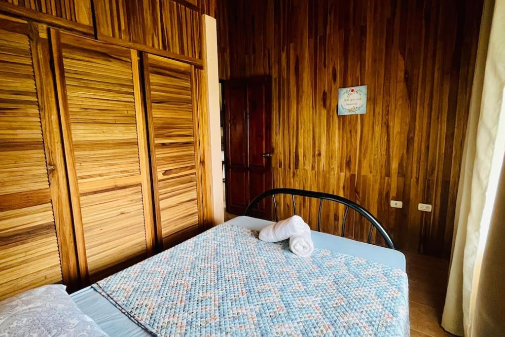 Beautiful Casa Aire near Lake Arenal in Nuevo Arenal - Casas Airelibre