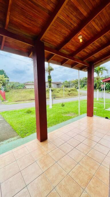 Beautiful Casa Aire near Lake Arenal in Nuevo Arenal - Casas Airelibre