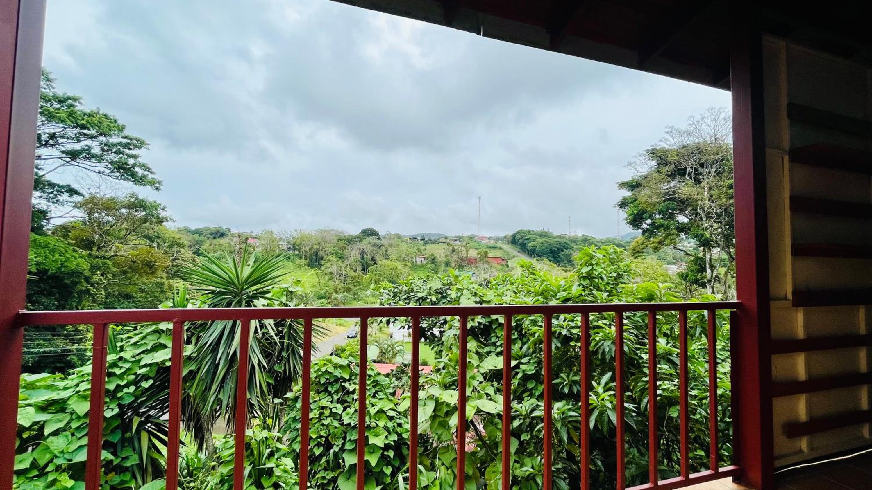 Beautiful Casa Aire near Lake Arenal in Nuevo Arenal - Casas Airelibre
