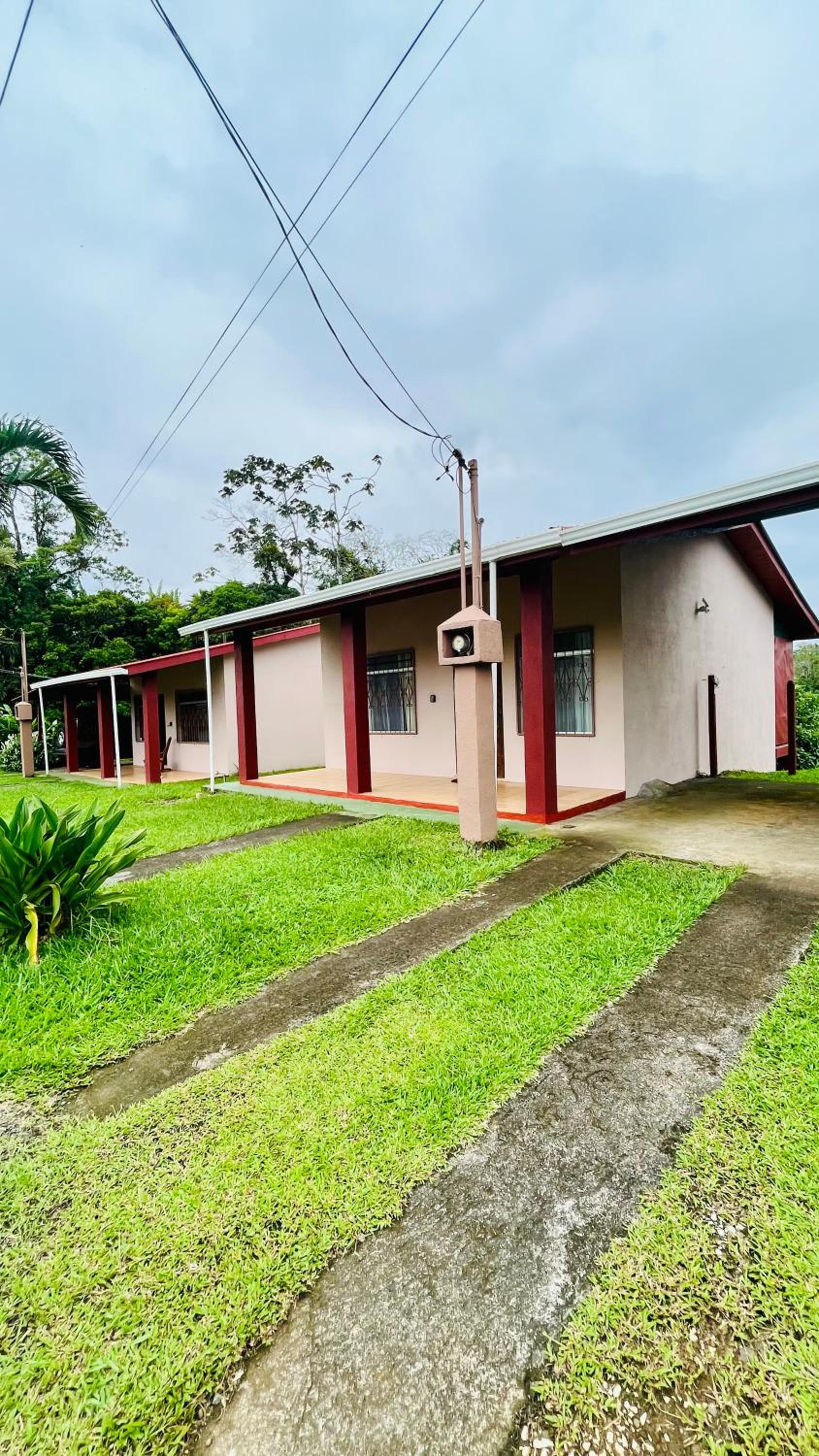 Beautiful Casa Aire near Lake Arenal in Nuevo Arenal - Casas Airelibre