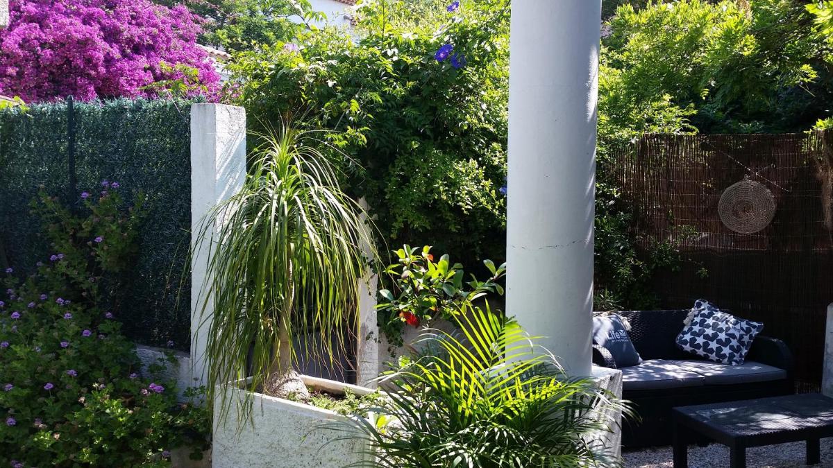 outdoor BBQ area