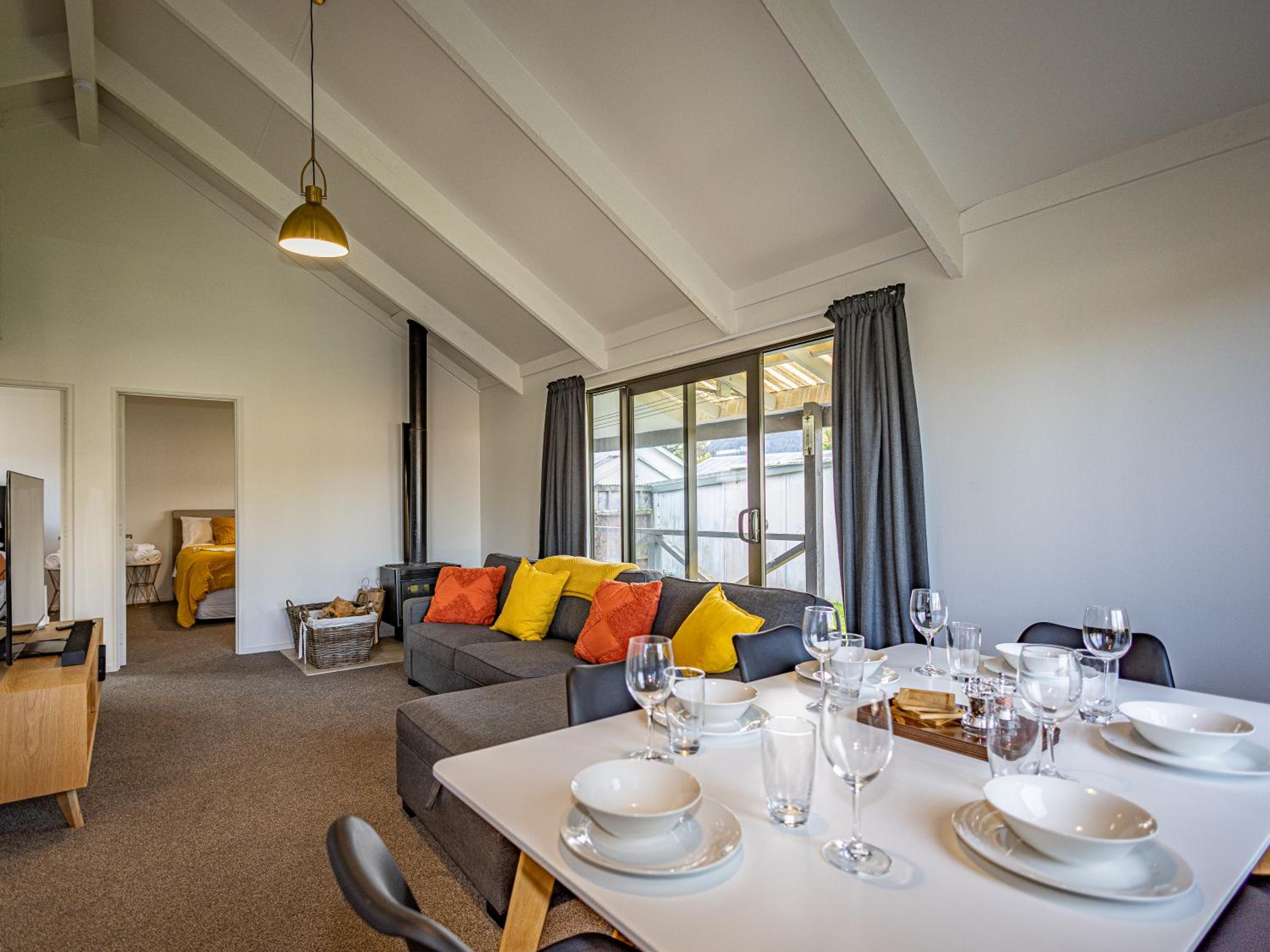 Mischewski's Cottage - Ohakune Holiday Home view 5