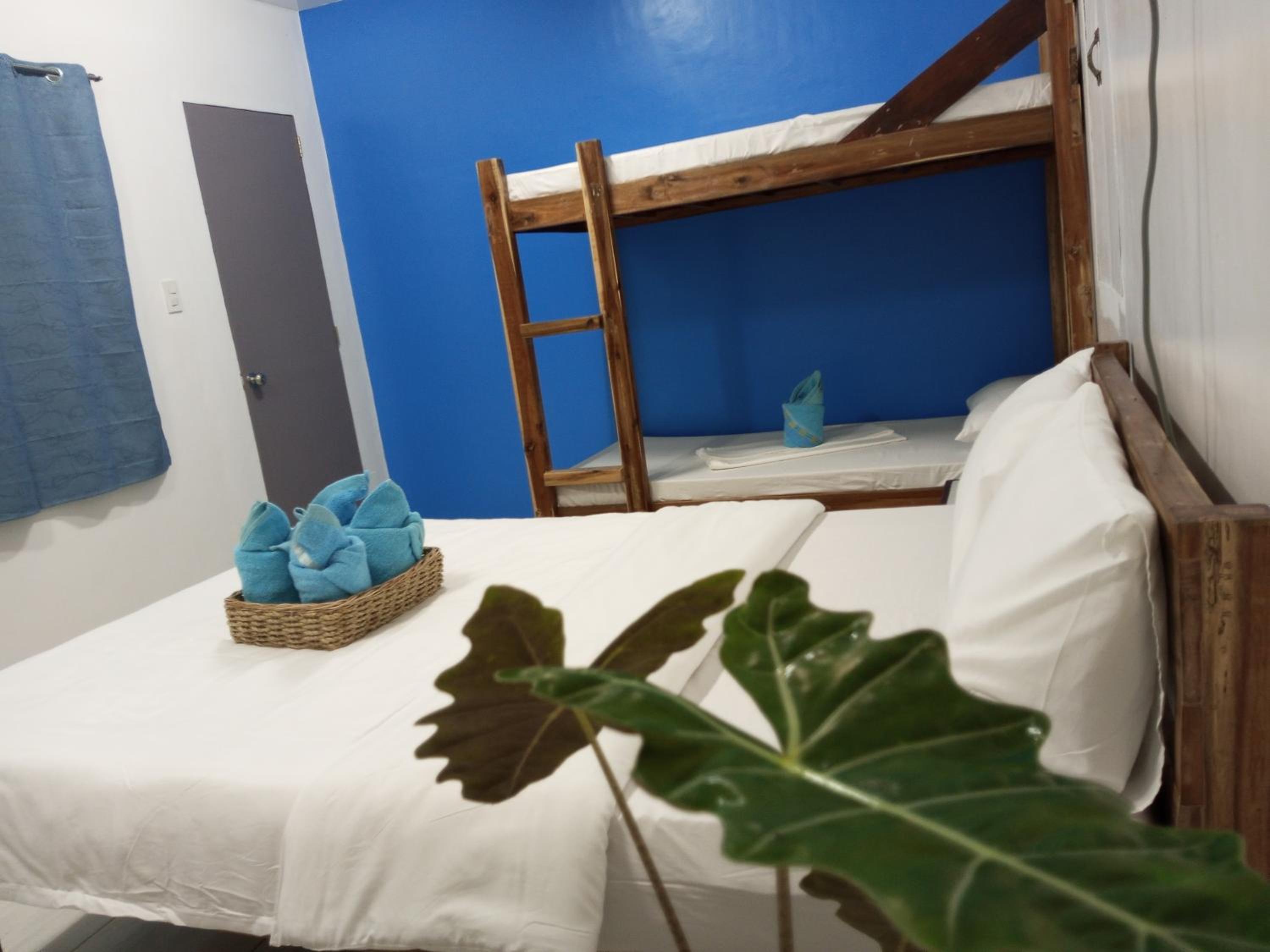 LALUNA COTTAGES