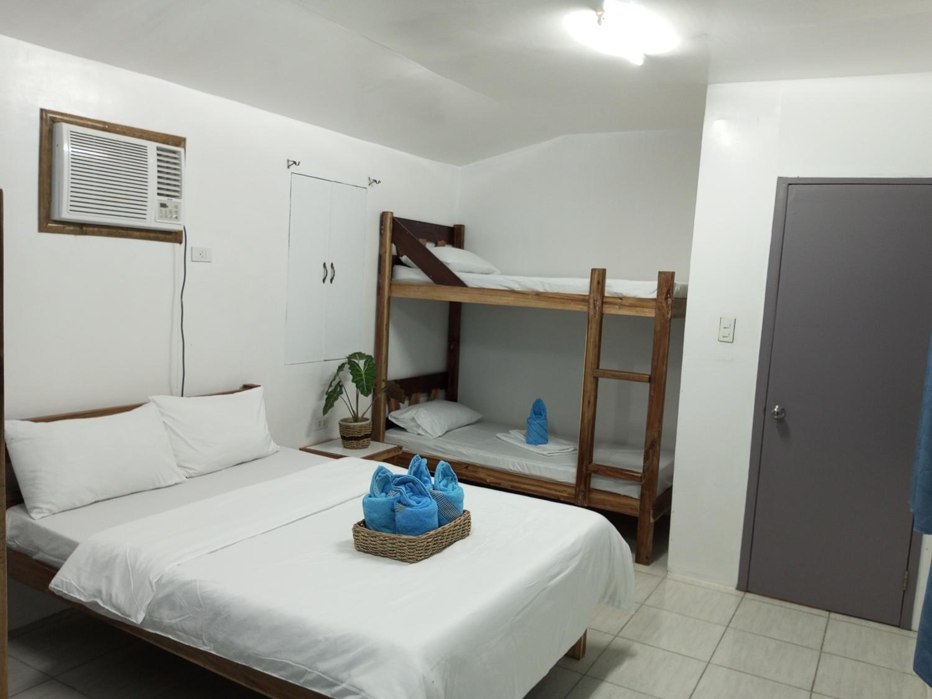 LALUNA COTTAGES