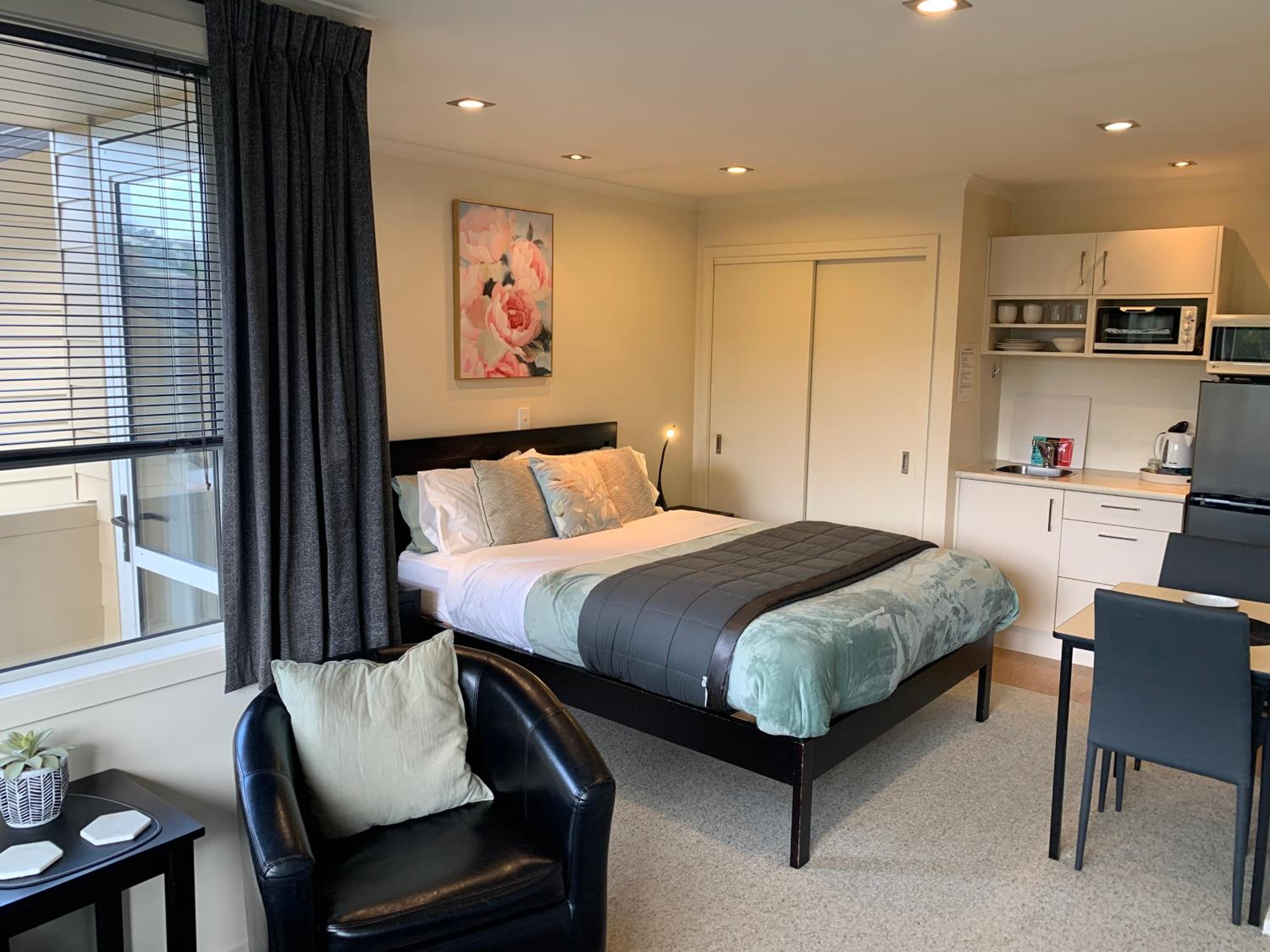 March Apartments