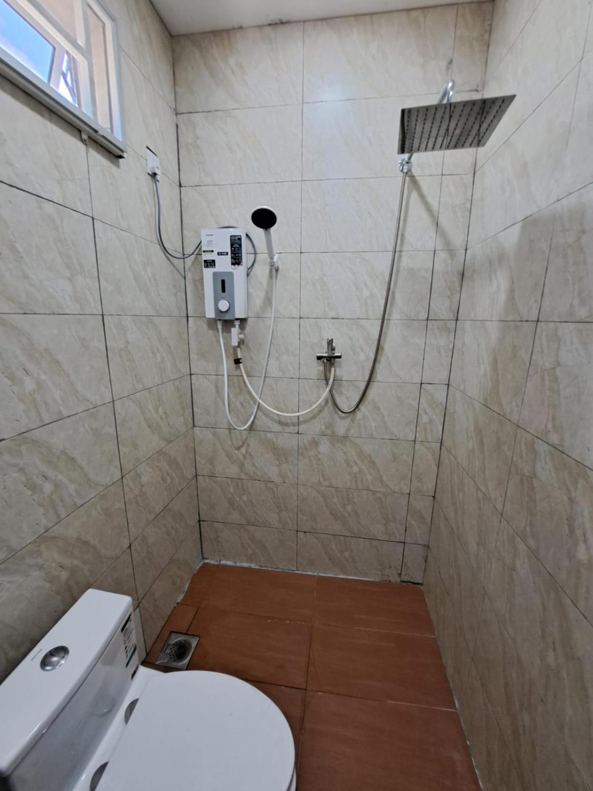 Esah Best INN