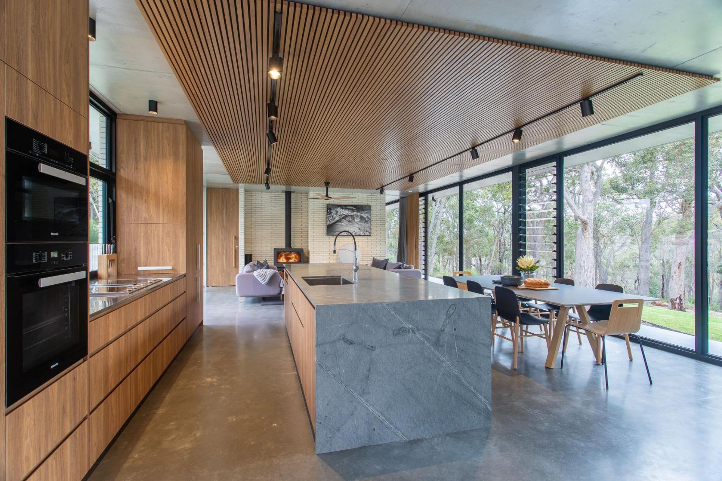 Boomerang House I Private Properties