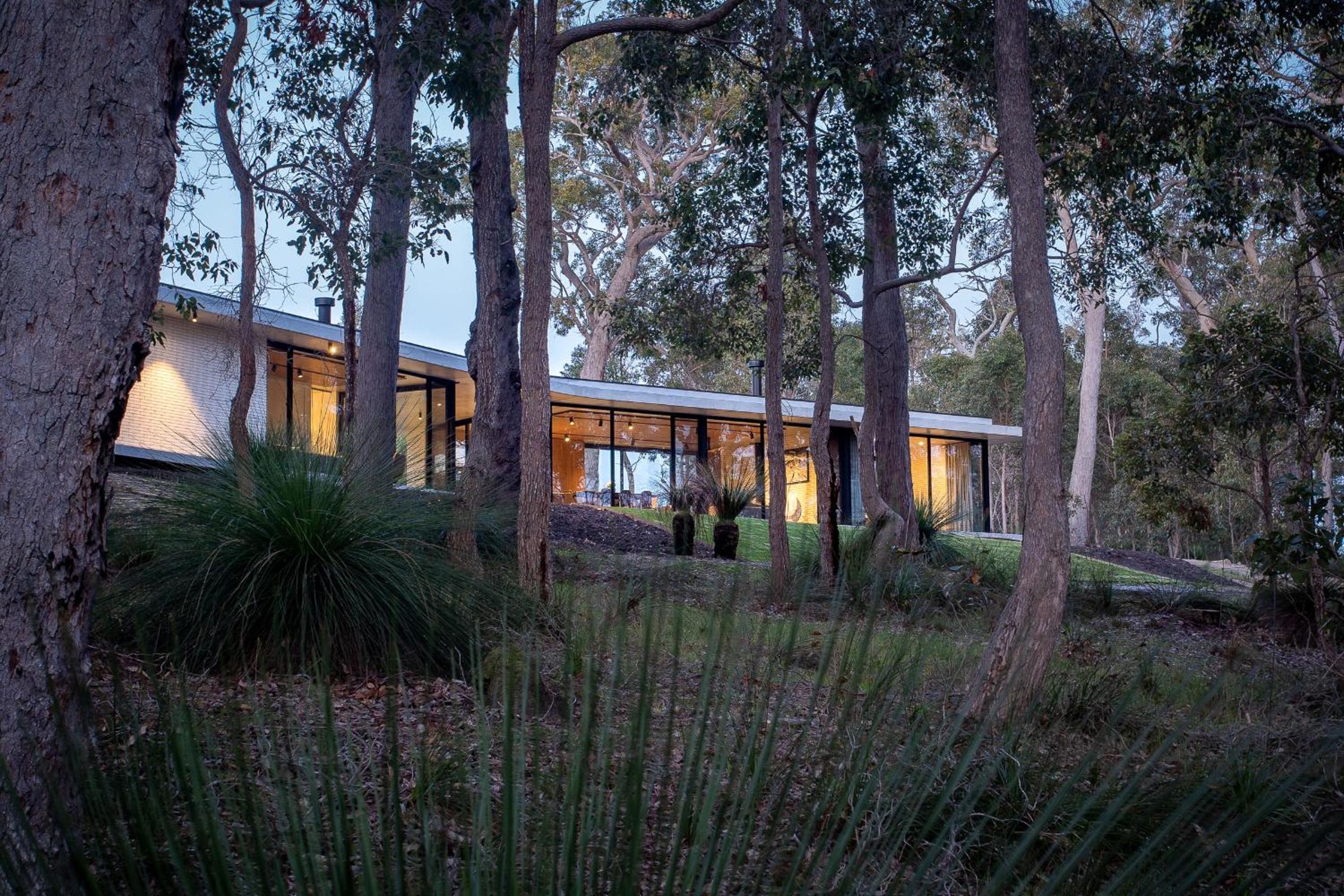 Boomerang House I Private Properties
