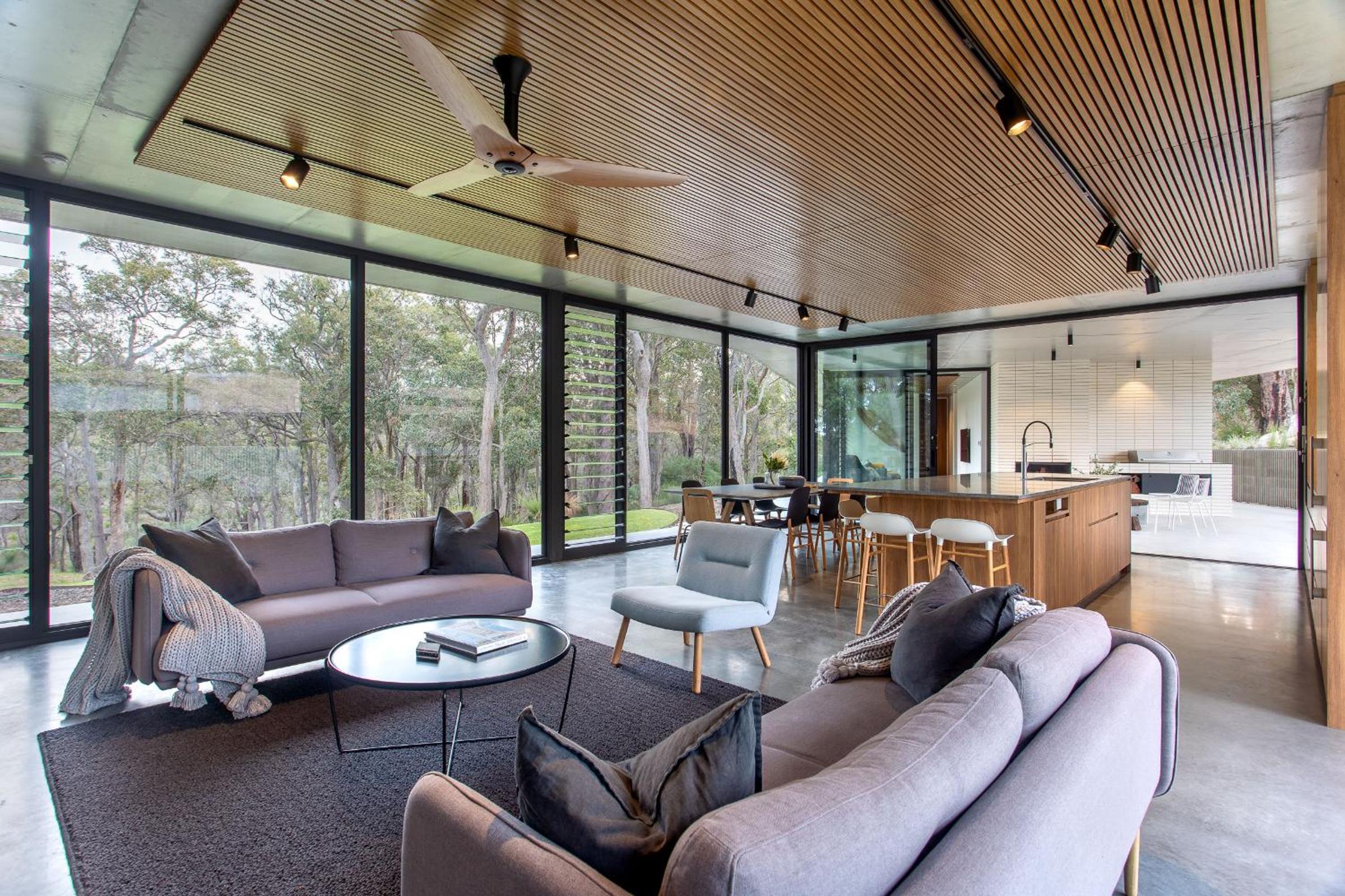 Boomerang House I Private Properties