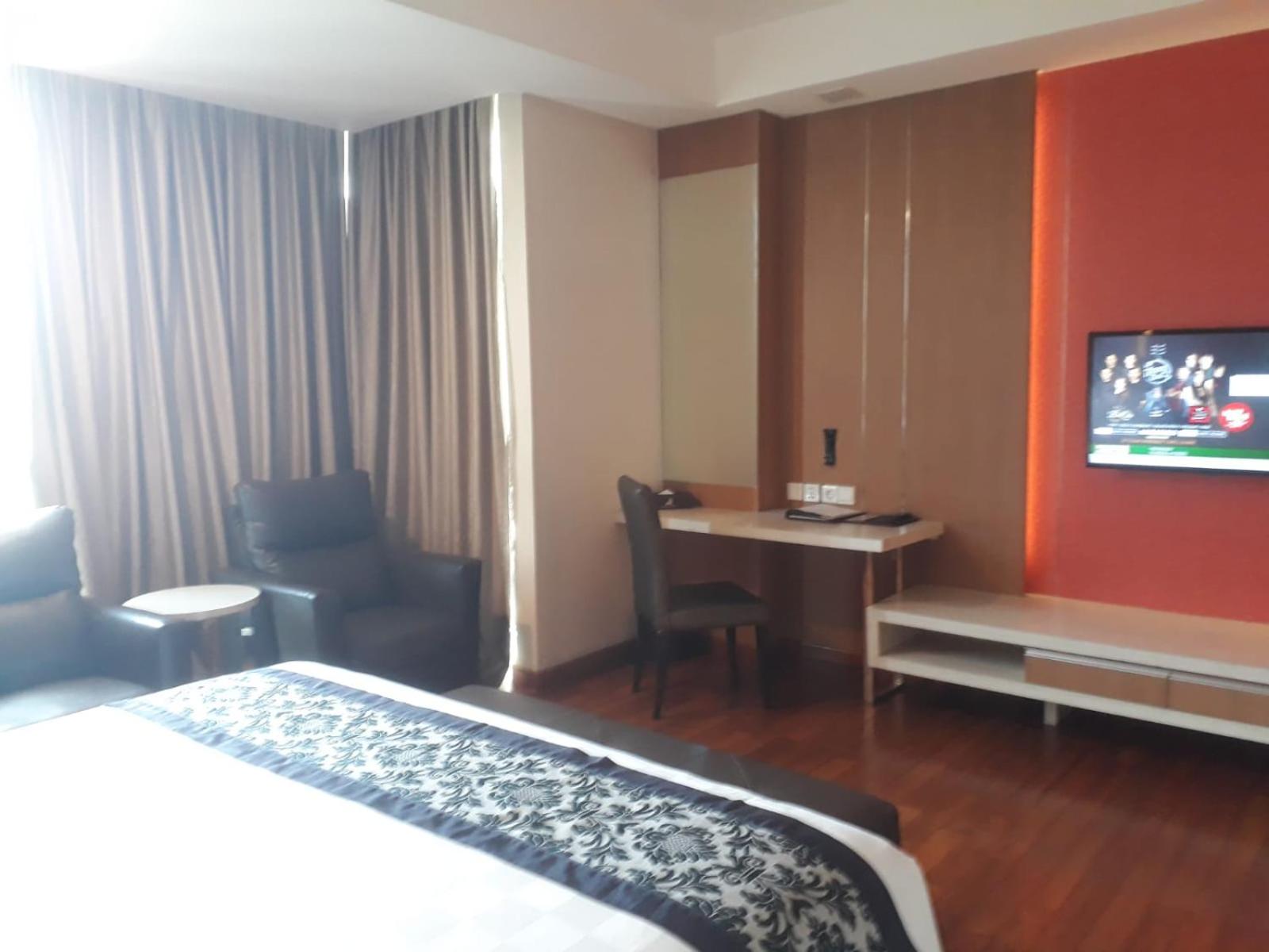 Nagoya Hill Hotel Batam 63