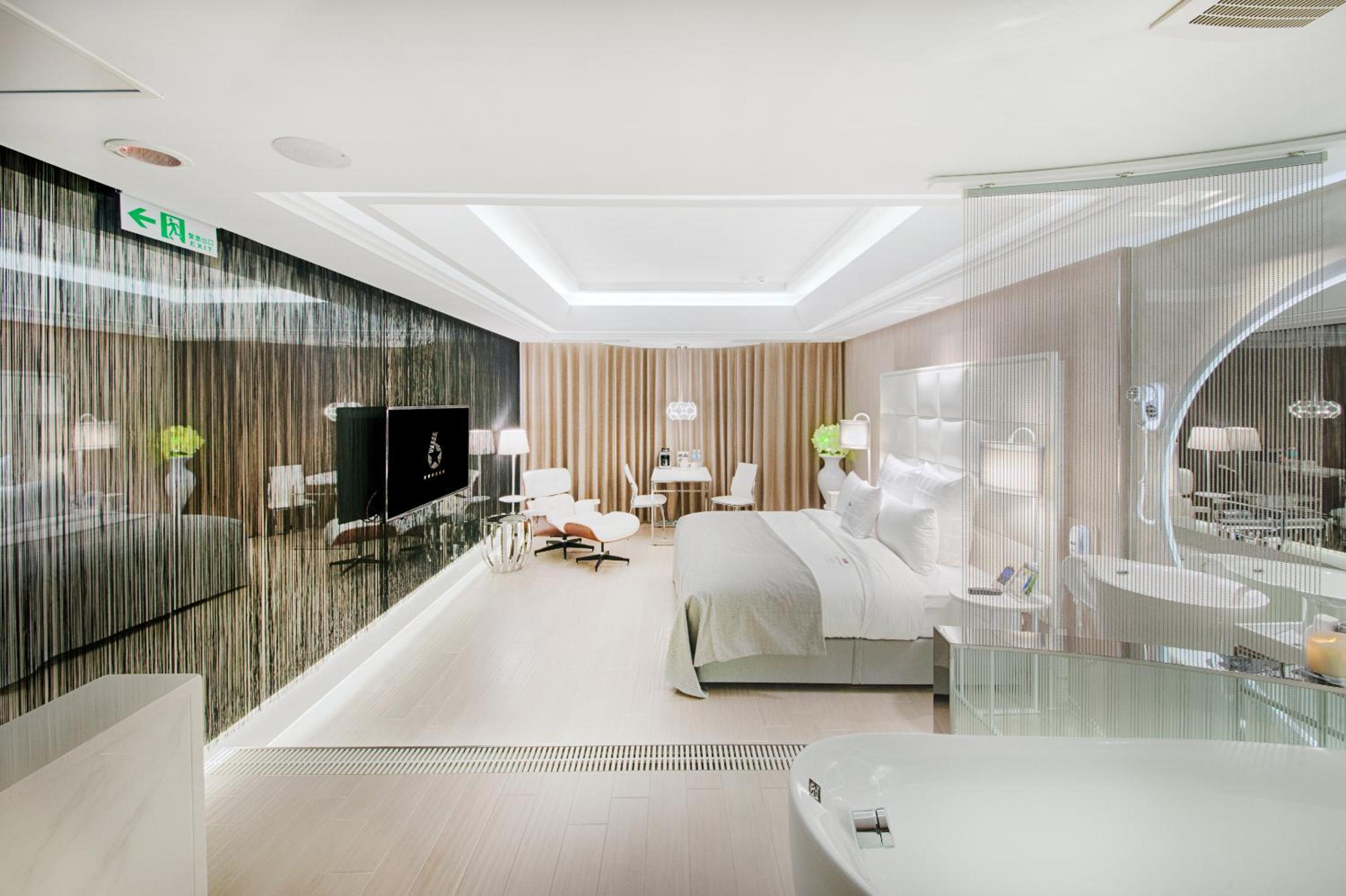 Six Star Motel-Taoyuan