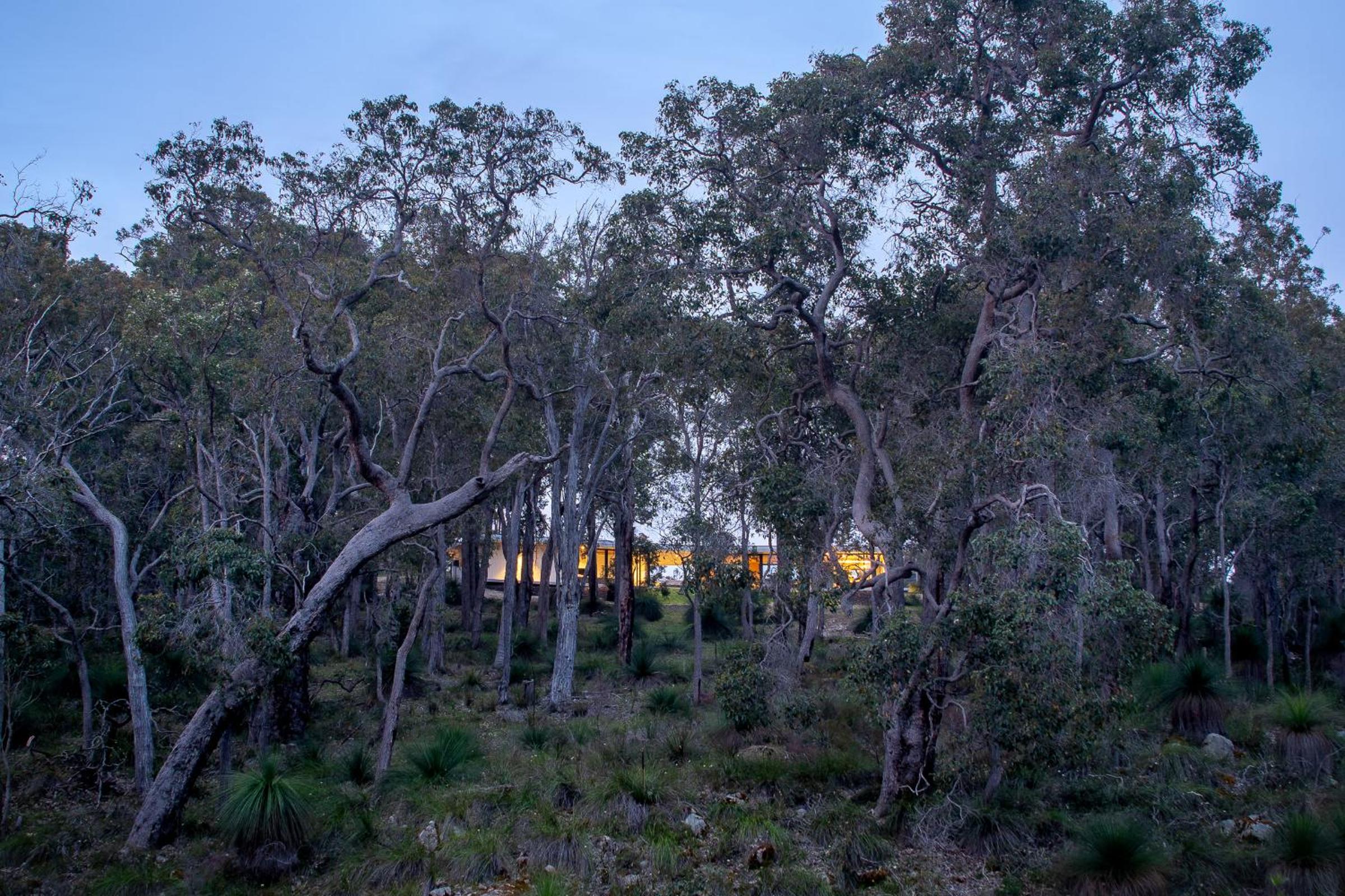 Boomerang House I Private Properties