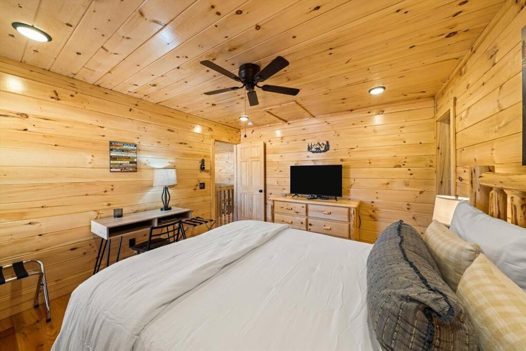 LUXURY 4BR Cabin in Gatlinburg with Views Hot Tub with Private Deck Game Room Most Popular Coffee Bar Perfect for Family Getaway Tennis Courts Infant Crib  view 3