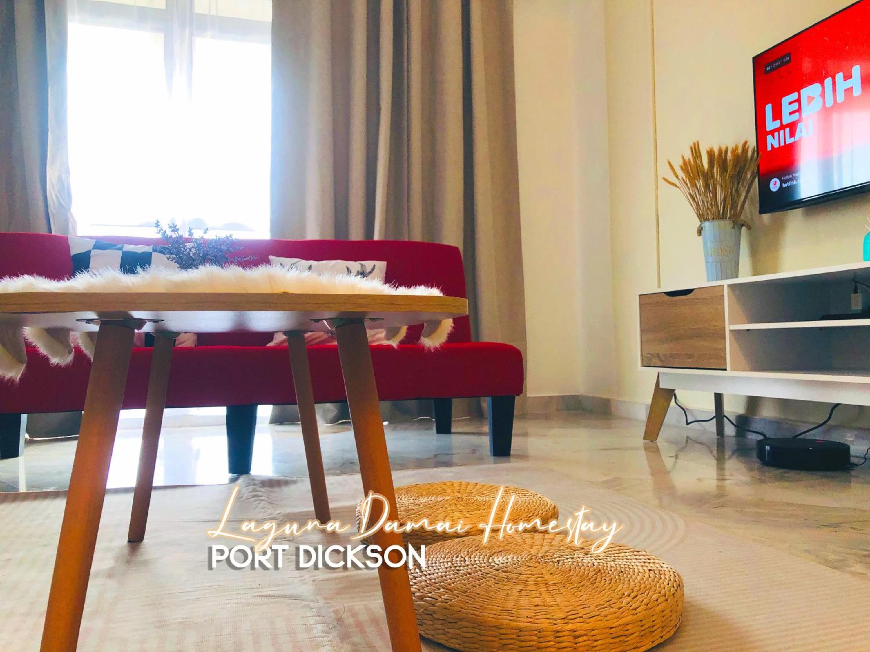 Laguna Damai Homestay PD - 3BR, Near Beach, Pool, Astro, Netflix, WiFi photo 4