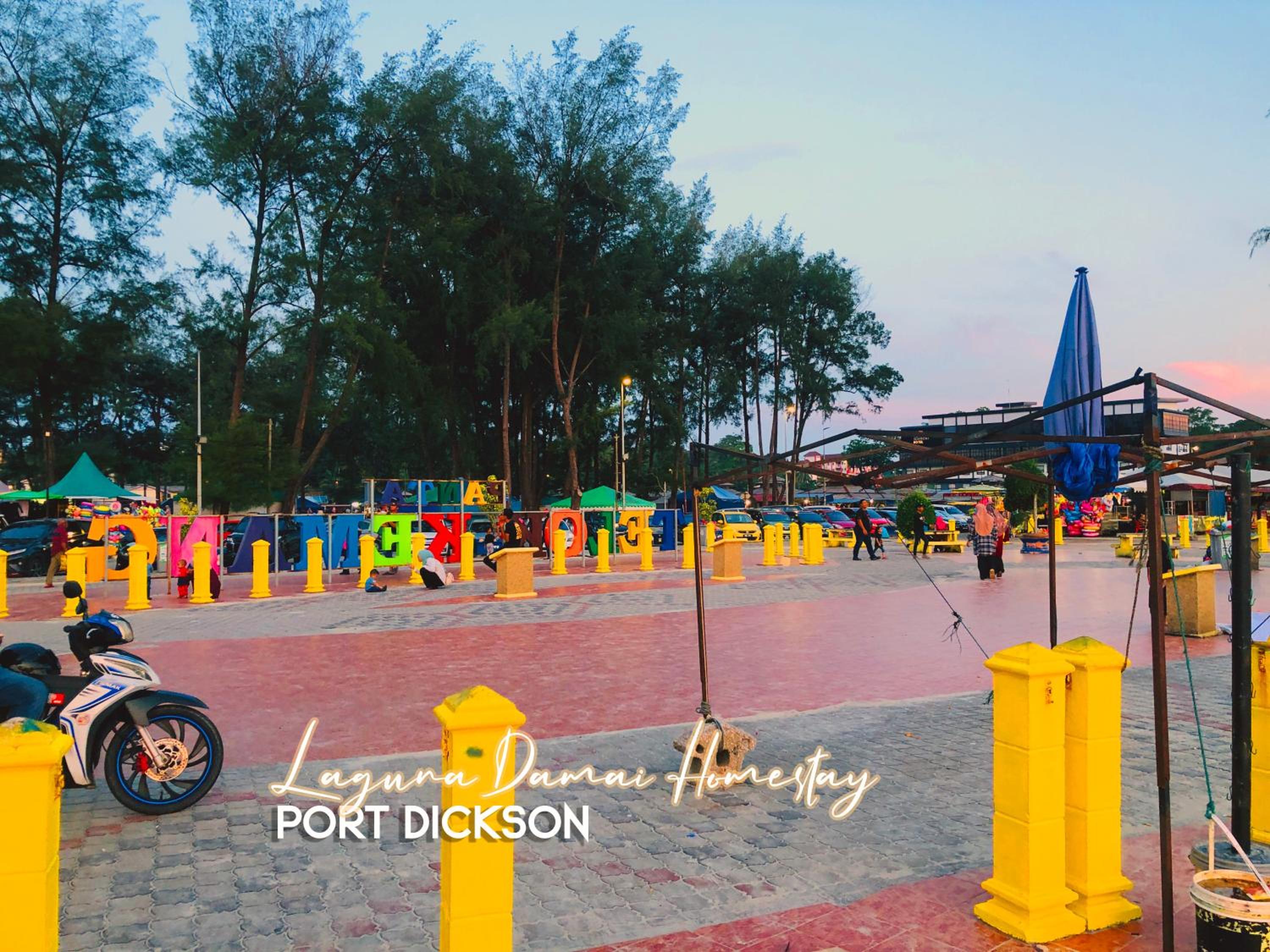 Laguna Damai Homestay PD - 3BR, Near Beach, Pool, Astro, Netflix, WiFi view 3