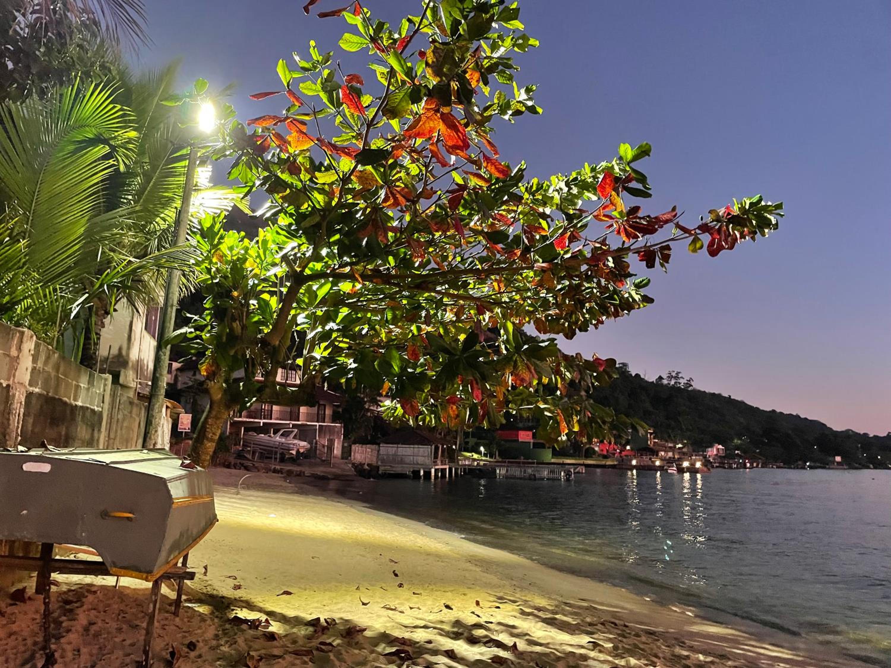 Angra dos Reis - Casa pé na areia na Praia de Fora - Ponta Leste