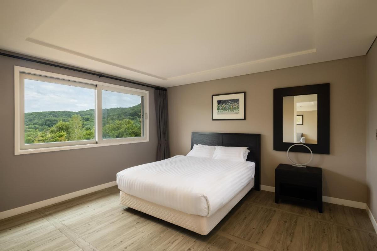 Oak Valley Resort Valley Village