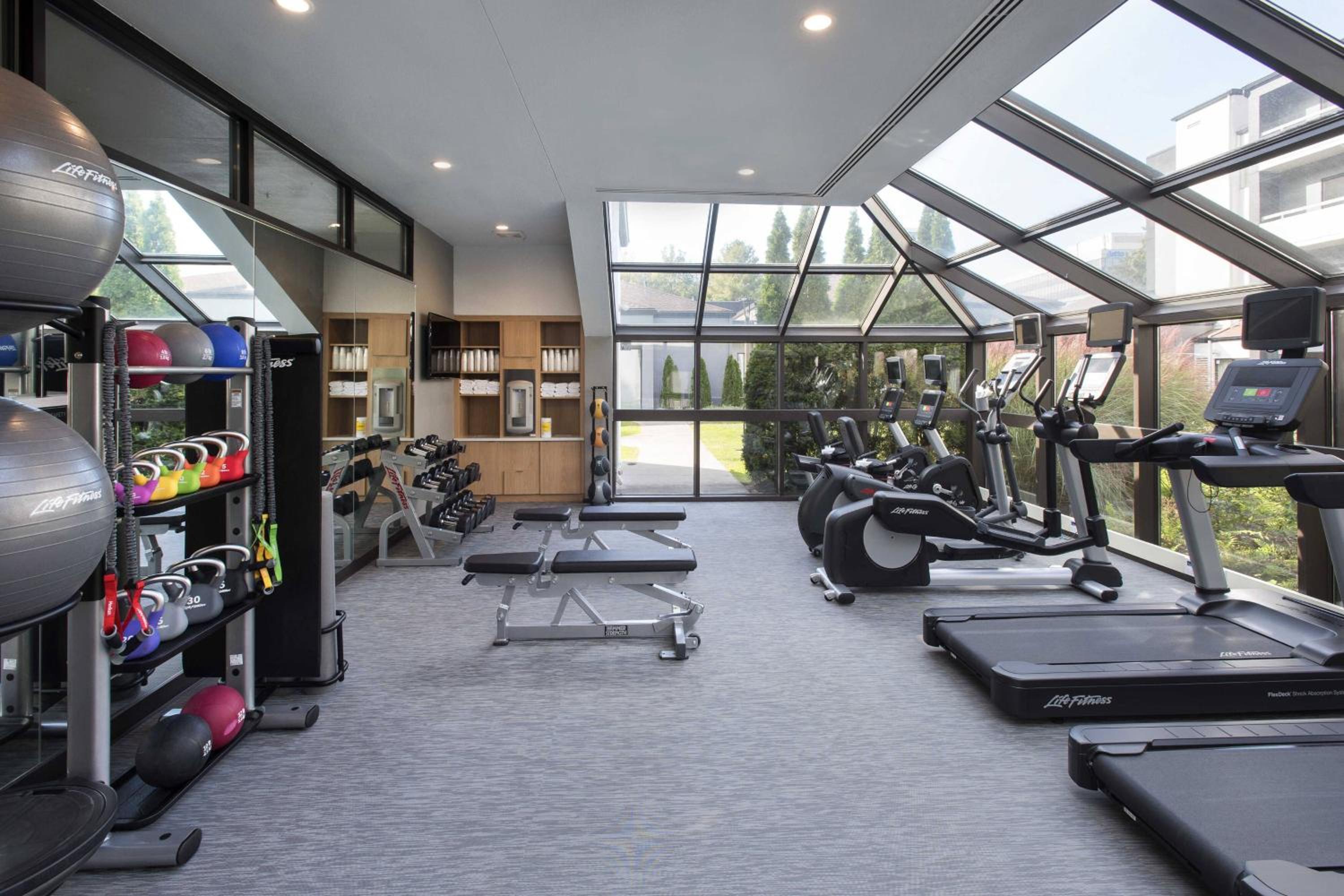 Norwalk CA Vacations - Courtyard by Marriott Norwalk - Property Image 4