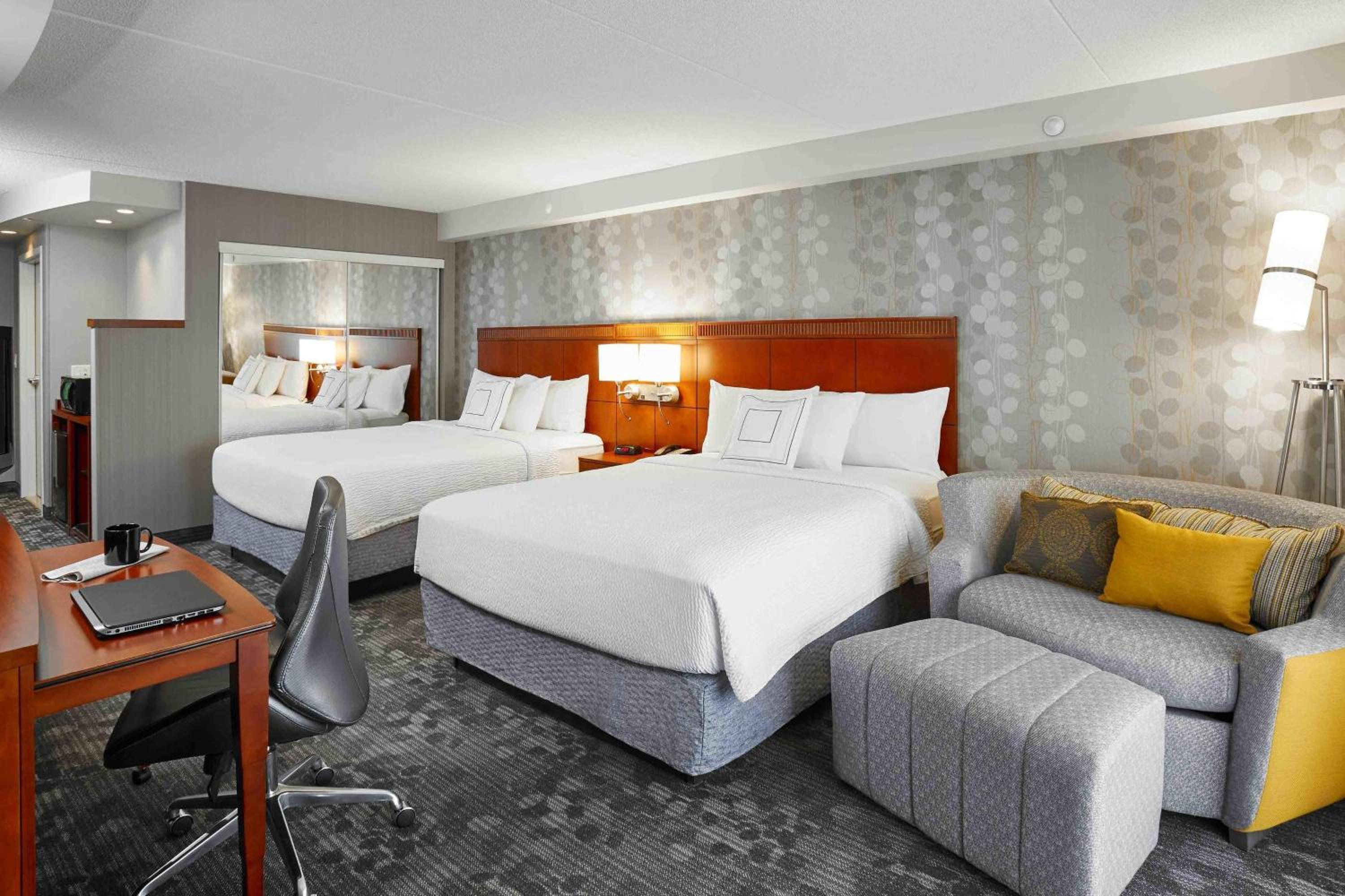 Toronto Vacations - Courtyard by Marriott Toronto Brampton - Property Image 4