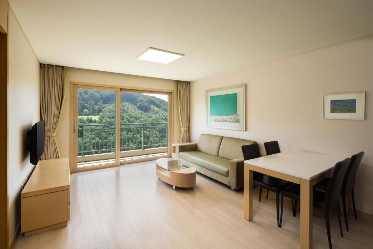 Oak Valley Resort Valley Village