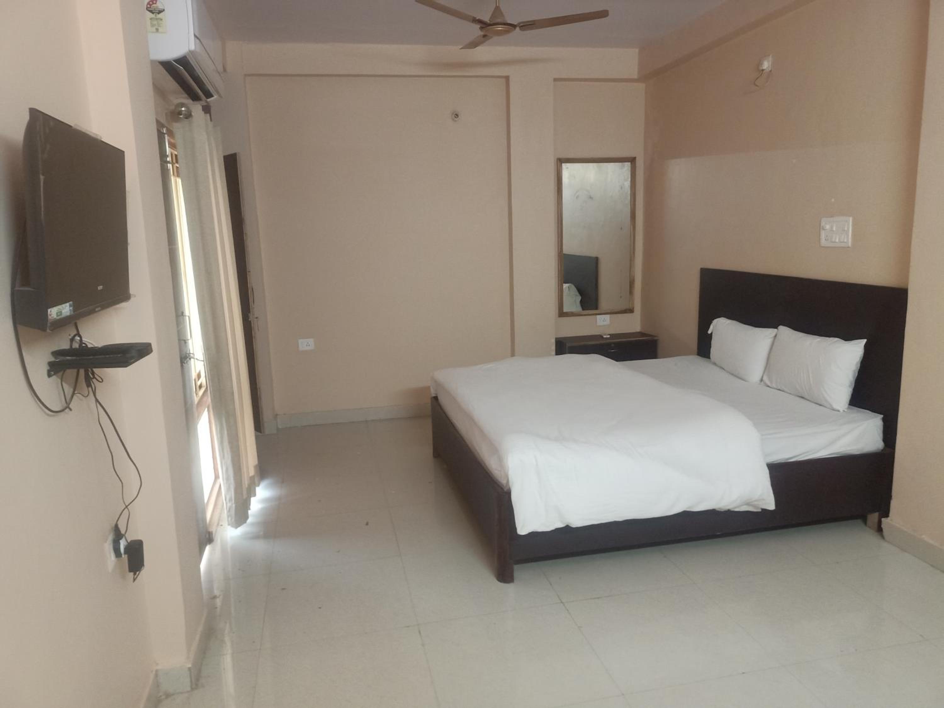 Sampanna stays