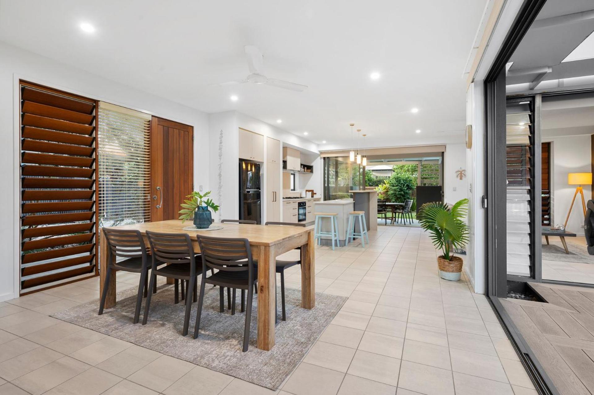 34 Boardrider Crescent