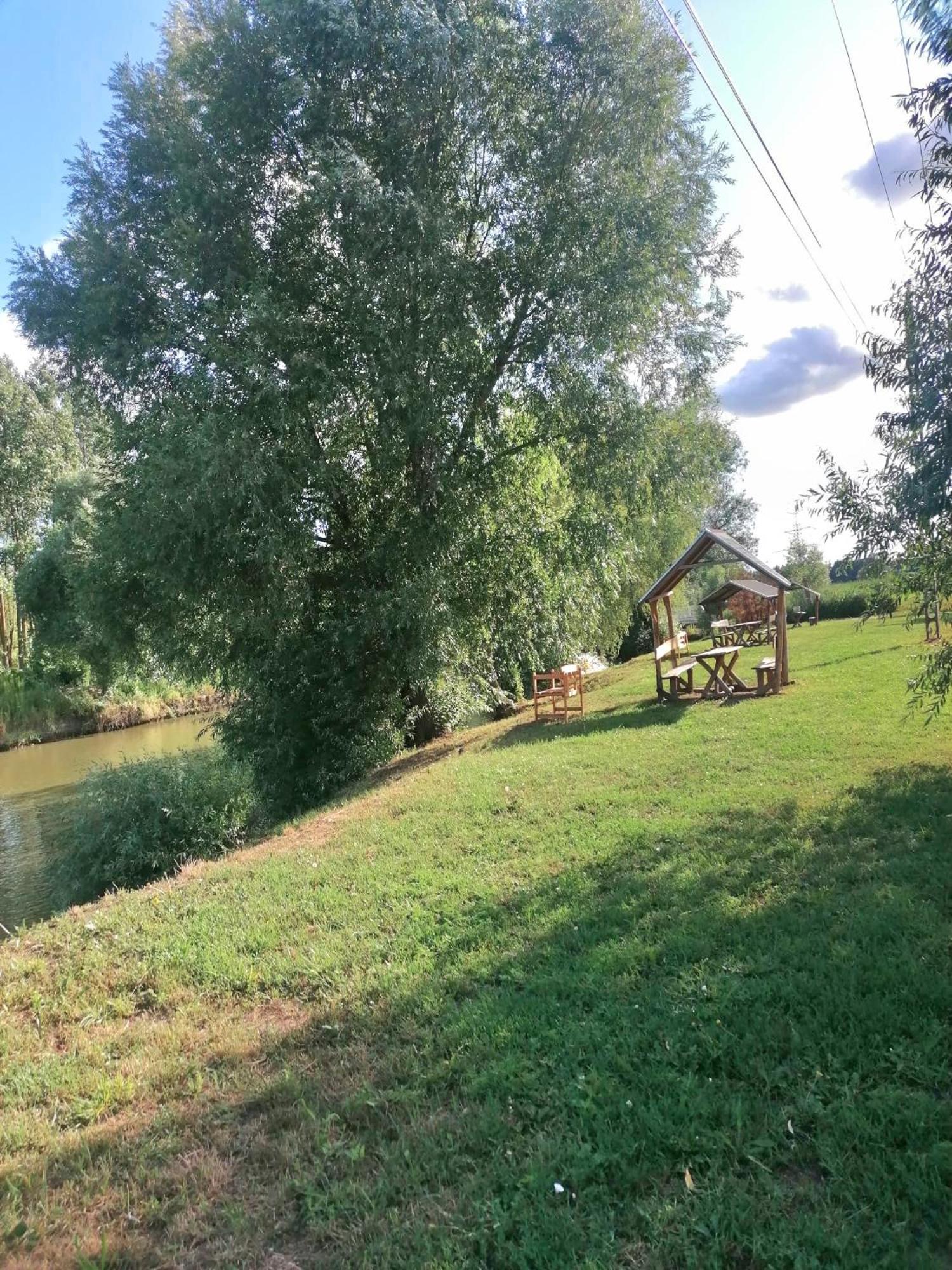 Borostyán pihenőpark view 4