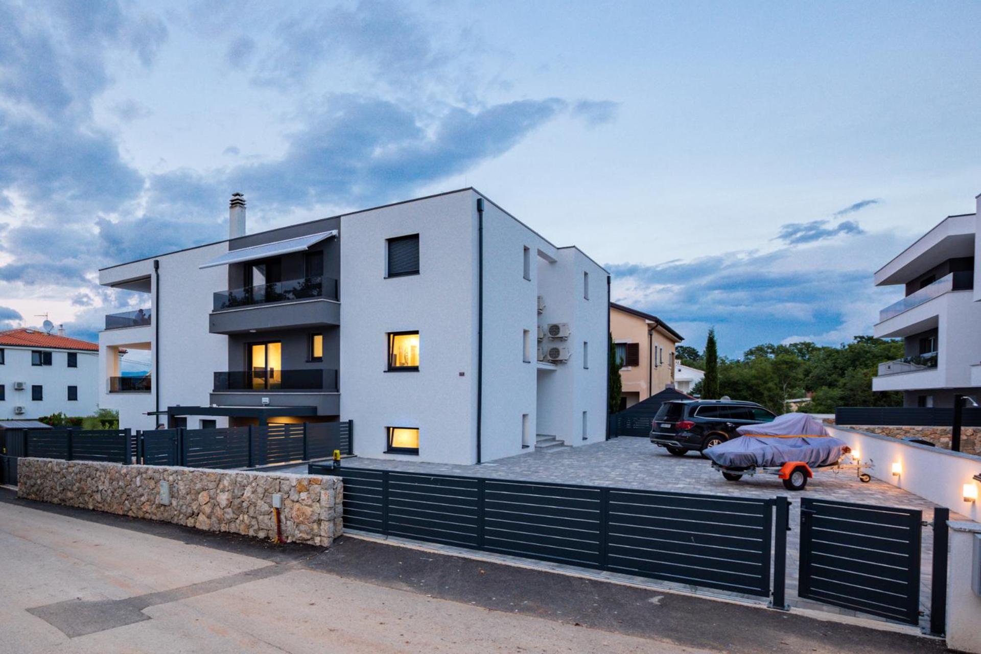 Superior Apartments