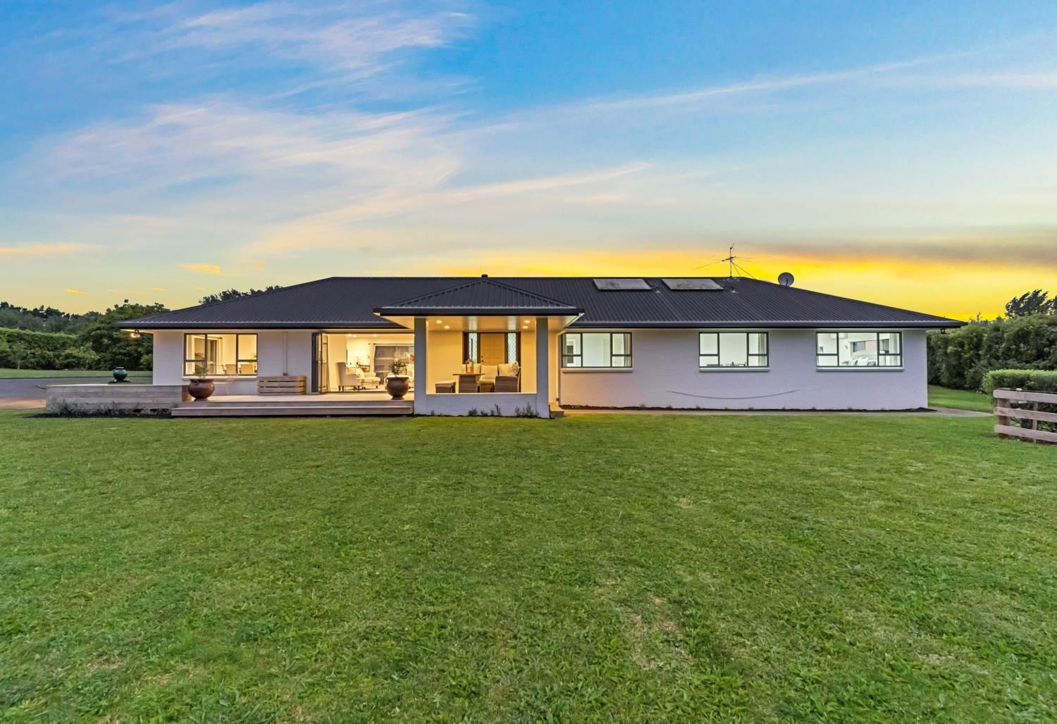Luxury Escape Karaka