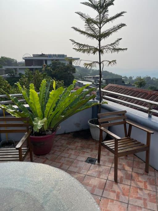 Overlooking House in Tagaytay with Swimming Pool