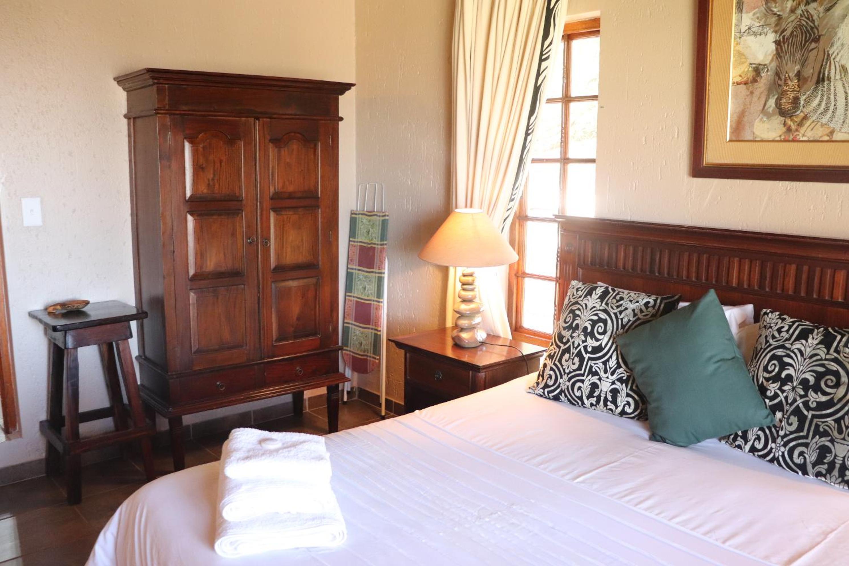 Khaya Africa Guesthouse