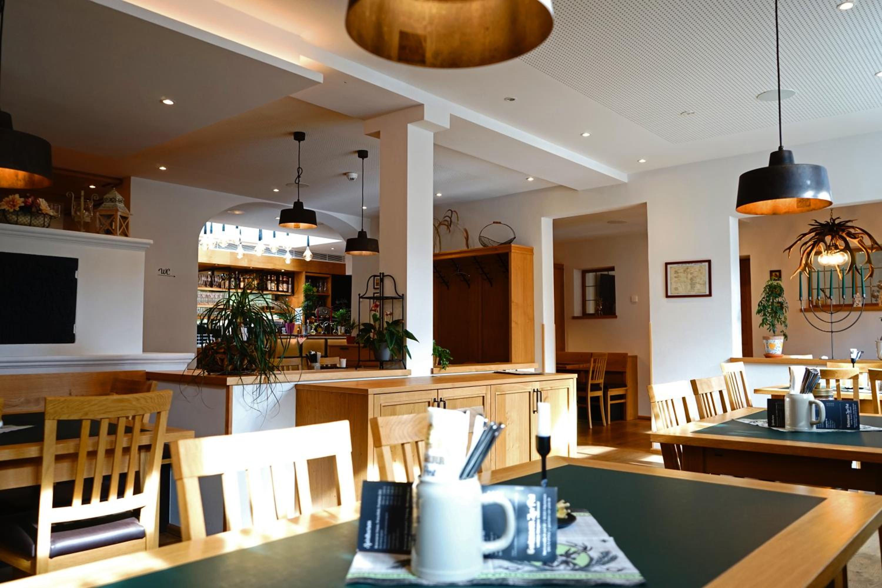 Hotel zum schwarzen Ross und Gutmann Zur Post