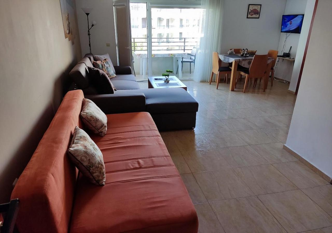 Charis Cozy Family apart at Sun Village Complex close to the Beach view 4